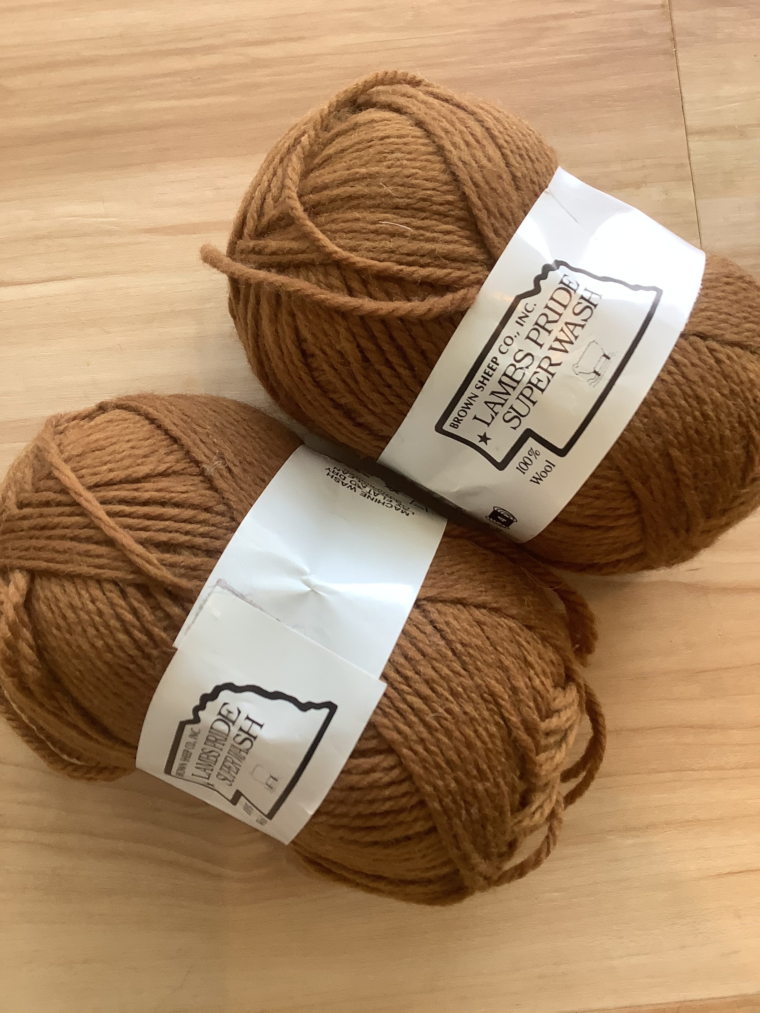 Brown Sheep Co. Lamb’s Pride Superwash Yarn - Premium Soft Wool Blend for Knitting & Crocheting - Multiple Color Options for Scarves, Hats & Sweaters