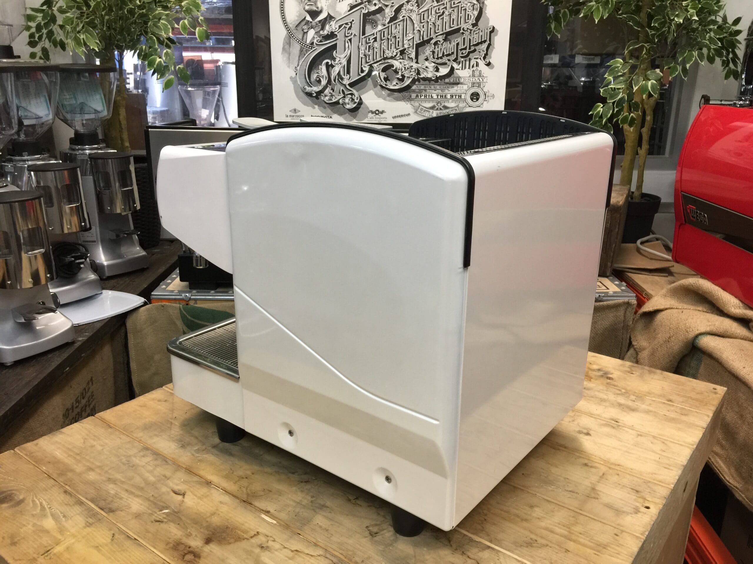 Expobar G10 Compact 2 Group Capsule Coffee Machine in White - Perfect for Cafes, Offices & Home Baristas