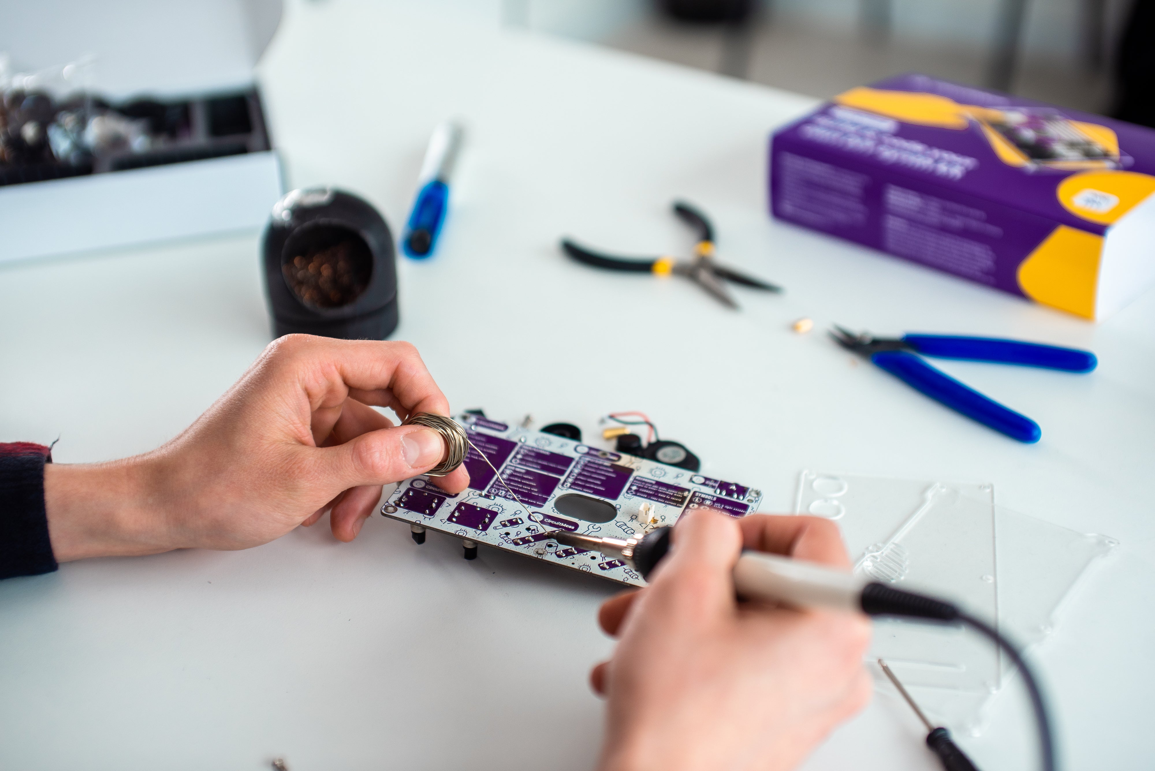 CircuitMess Synthia DIY Synthesizer Kit - Build Your Own Electronic Music Instrument for Beginners & Hobbyists - Perfect for Music Production, STEM Learning & Creative Projects