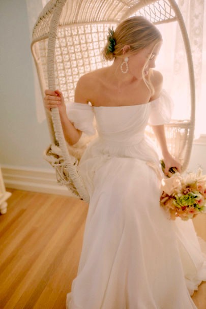 BHLDN Sachin & Babi Darcy Wedding Gown - Elegant Lace Bridal Dress for Bride, Perfect for Beach Weddings and Formal Ceremonies