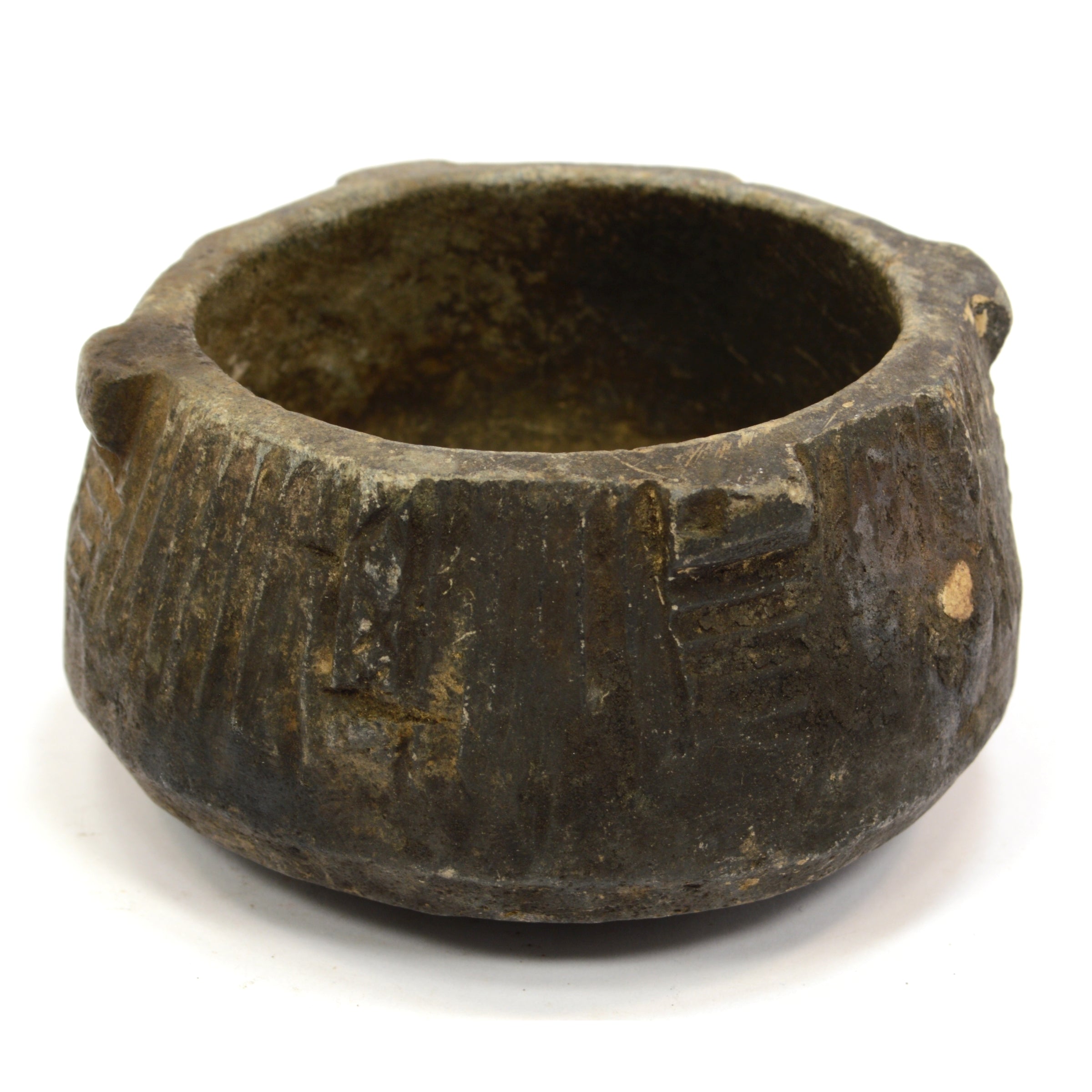 Ancient Pre-Columbian Steatite Bowl - Hand-Carved Black Soapstone with Nubs & Ribbed Design - Authentic Artifact for Home Decor, Meditation & Collectors
