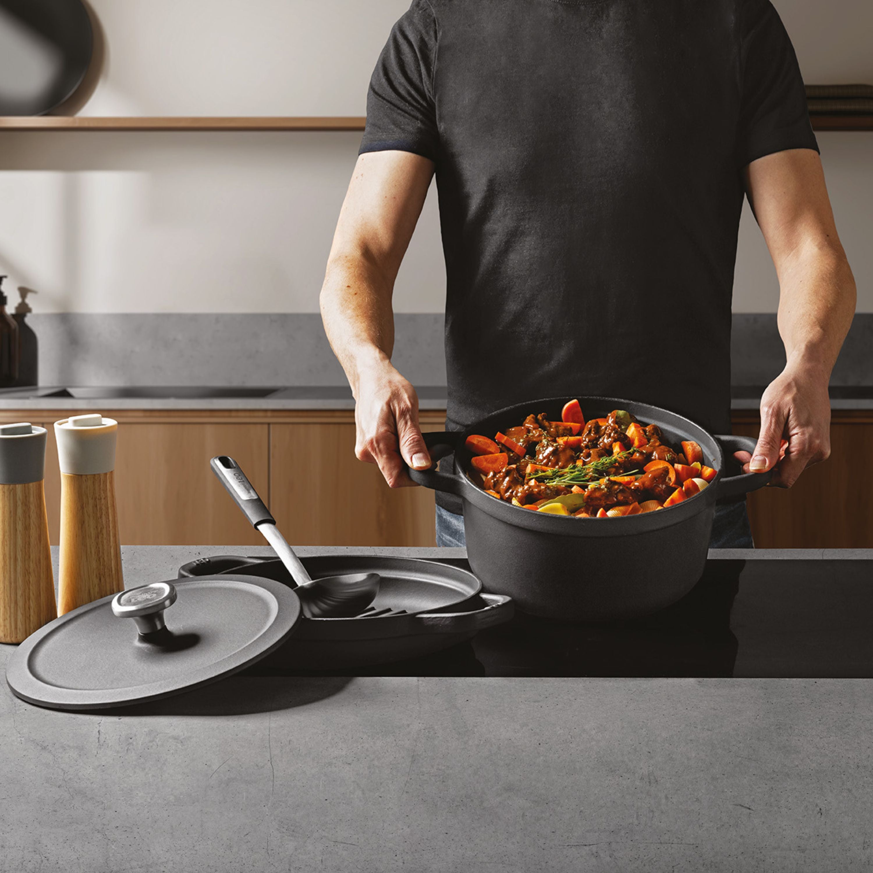 BergHOFF Leo Graphite Enamel Cast Iron Round Grill Pan 10.25 Inch - Premium Non-Stick Grill Pan for Steak, Chicken & Vegetables - Perfect for Indoor & Outdoor Cooking, BBQ, Camping & Stovetop Use