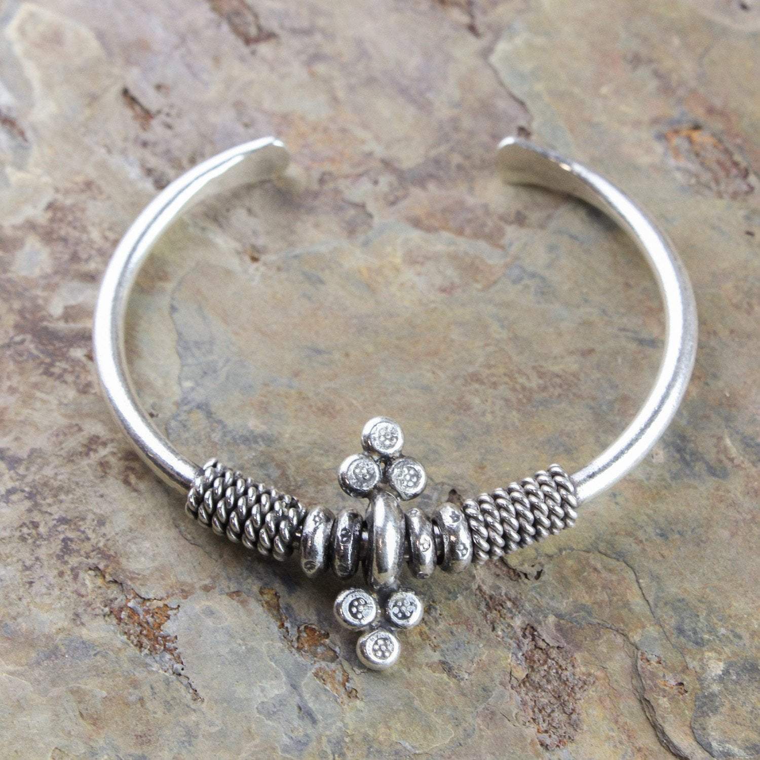 Elegant Spinning Bangle Bracelet for Women - Adjustable Gold & Silver Jewelry - Perfect for Parties, Weddings & Everyday Wear