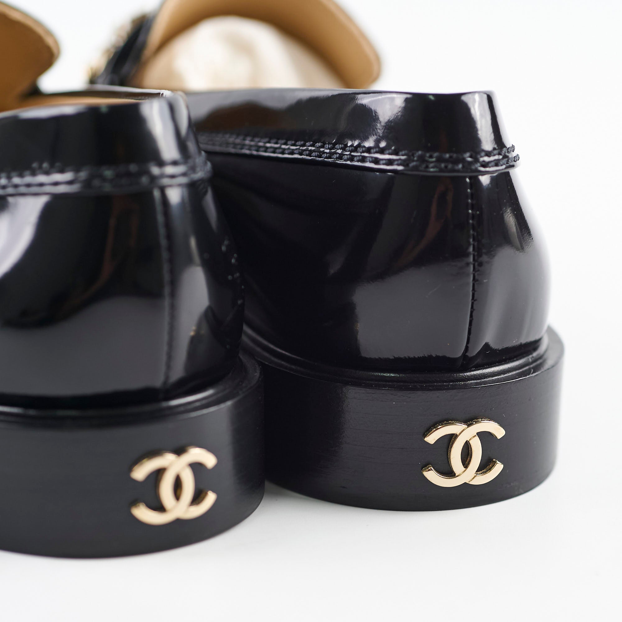 Chanel Black Patent Leather Loafers Size 41C - Luxury Women's Slip-On Shoes for Office & Evening Events
