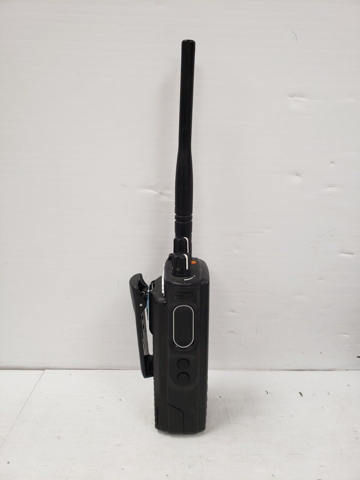 Motorola XPR 7550E Two Way Radio - UHF/VHF Business Walkie Talkie for Construction, Security & Outdoor Adventures