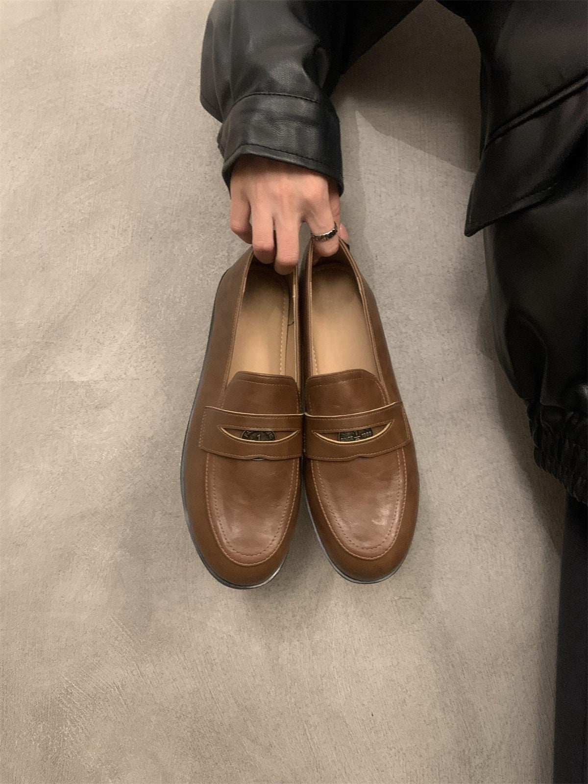 2025 Trendy British College Style Women's Flat Bottom Leather Loafers - Fashionable Round Toe Casual Slip-On Shoes for Autumn | Perfect for Work, School & Everyday Outfits