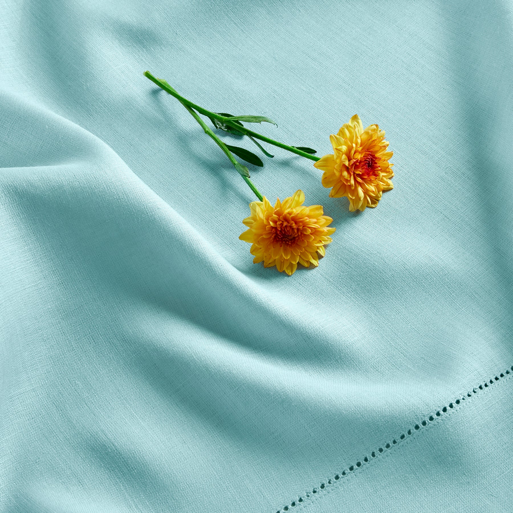 Elegant Classic Hemstitch Tablecloth - Premium Cotton Linen Dining Table Cover for Formal Dinners & Special Occasions
