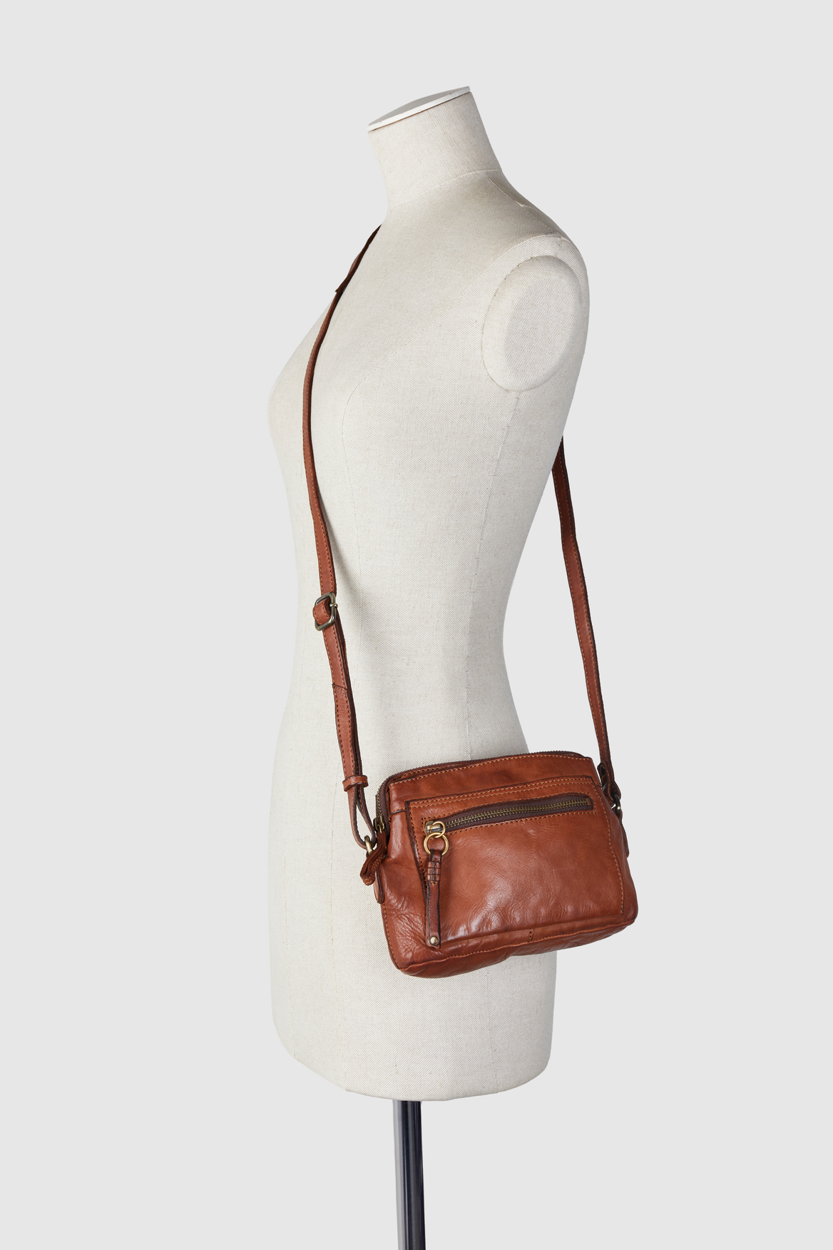 Ari Leather Small Crossbody Bag for Women - Stylish & Lightweight Purse for Everyday Use, Travel, and Date Night