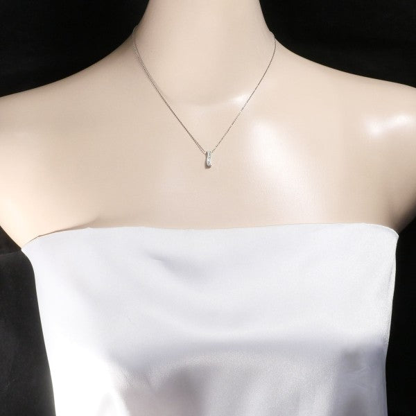 18K White Gold Diamond Necklace for Women - Elegant Pendant Jewelry for Weddings, Anniversaries & Special Occasions