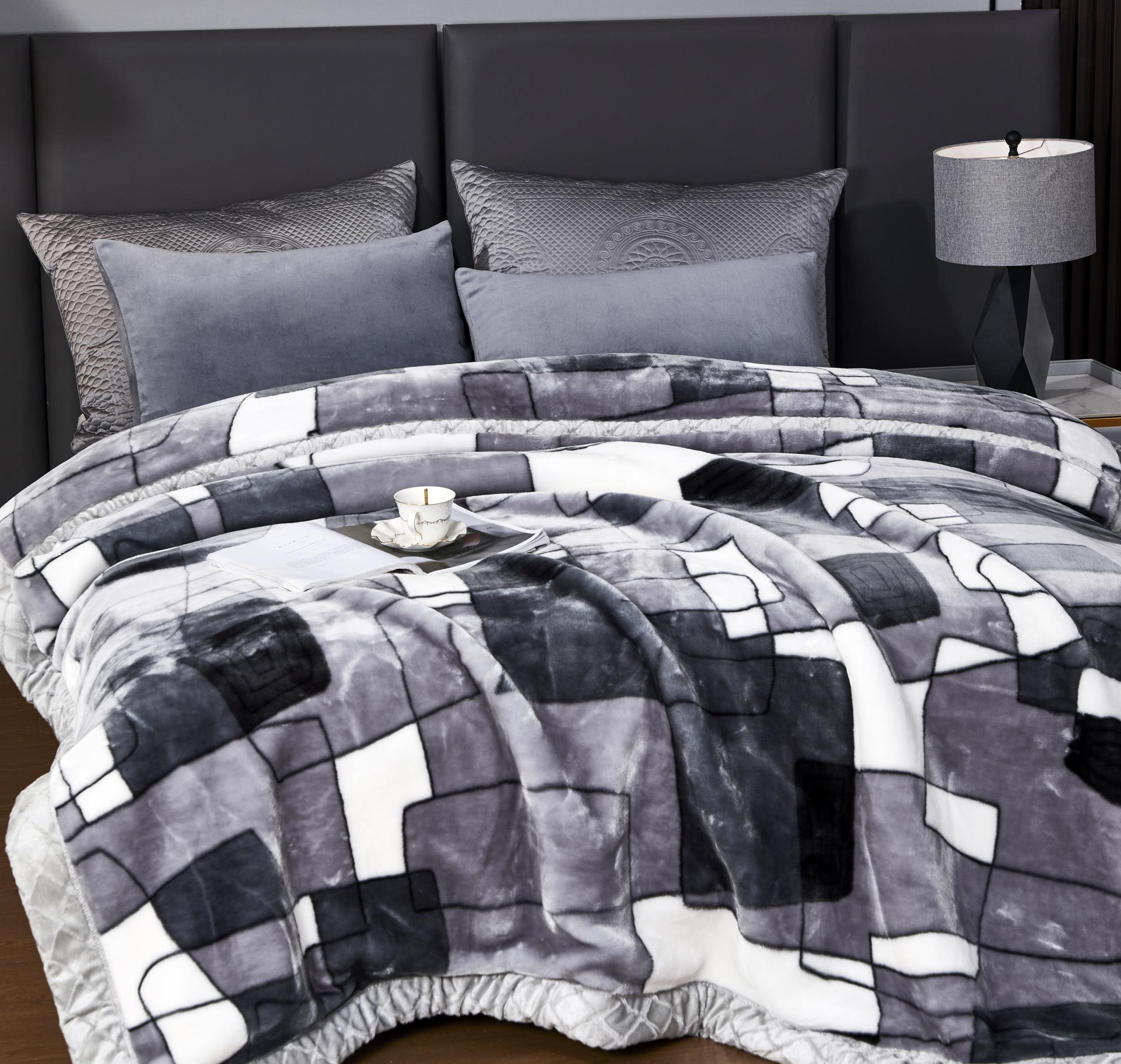LGYKUMEG 6.6lb Fleece Throw Blanket 71''x87'' - Ultra Soft Korean Mink Blanket for Winter | Plush & Warm for Sofa, Couch, Bed | Grey & White | Perfect for Cozy Nights, Movie Time & Home Decor