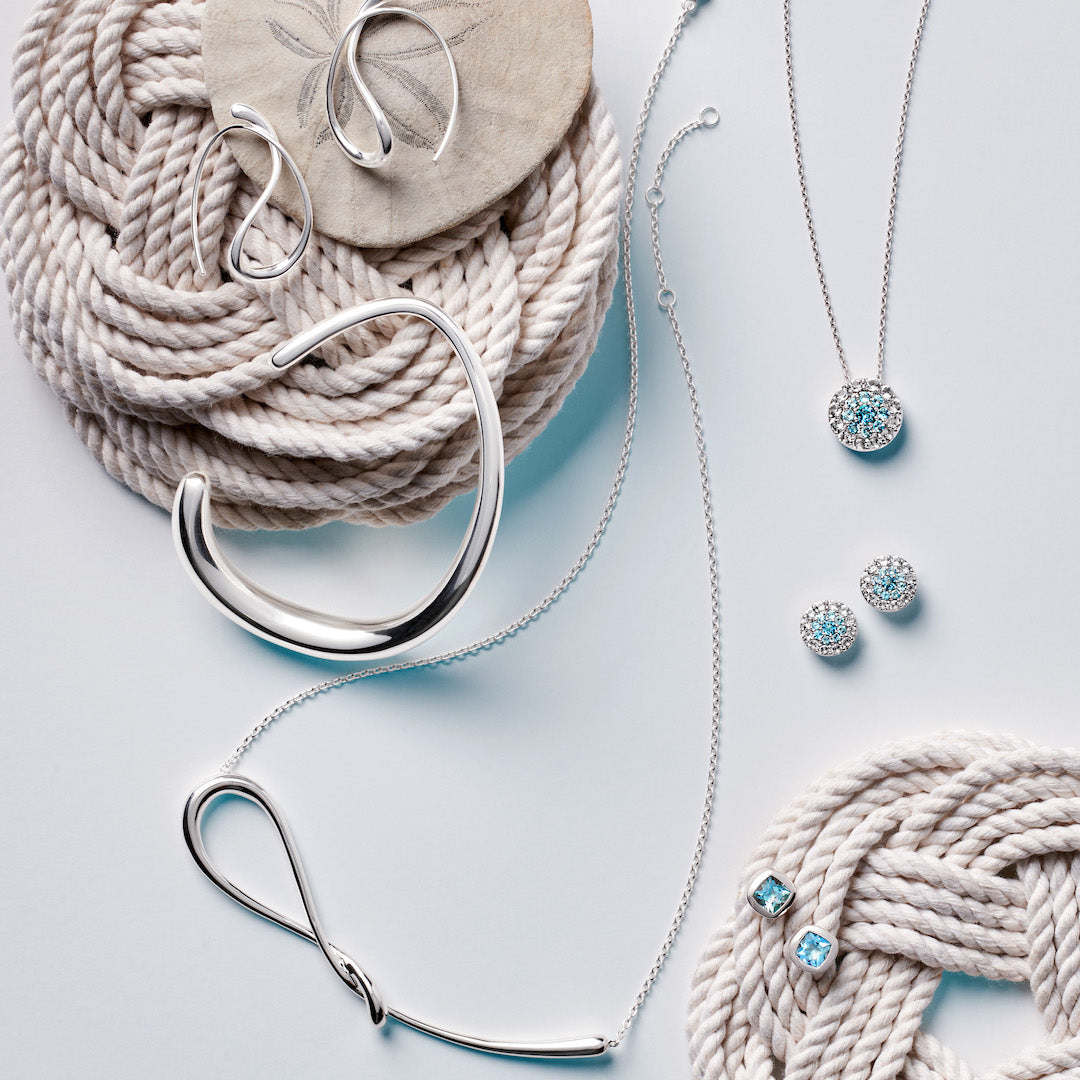 Elegant Silver Mercy Pendant Necklace for Women - Perfect Gift for Birthday, Anniversary & Special Occasions