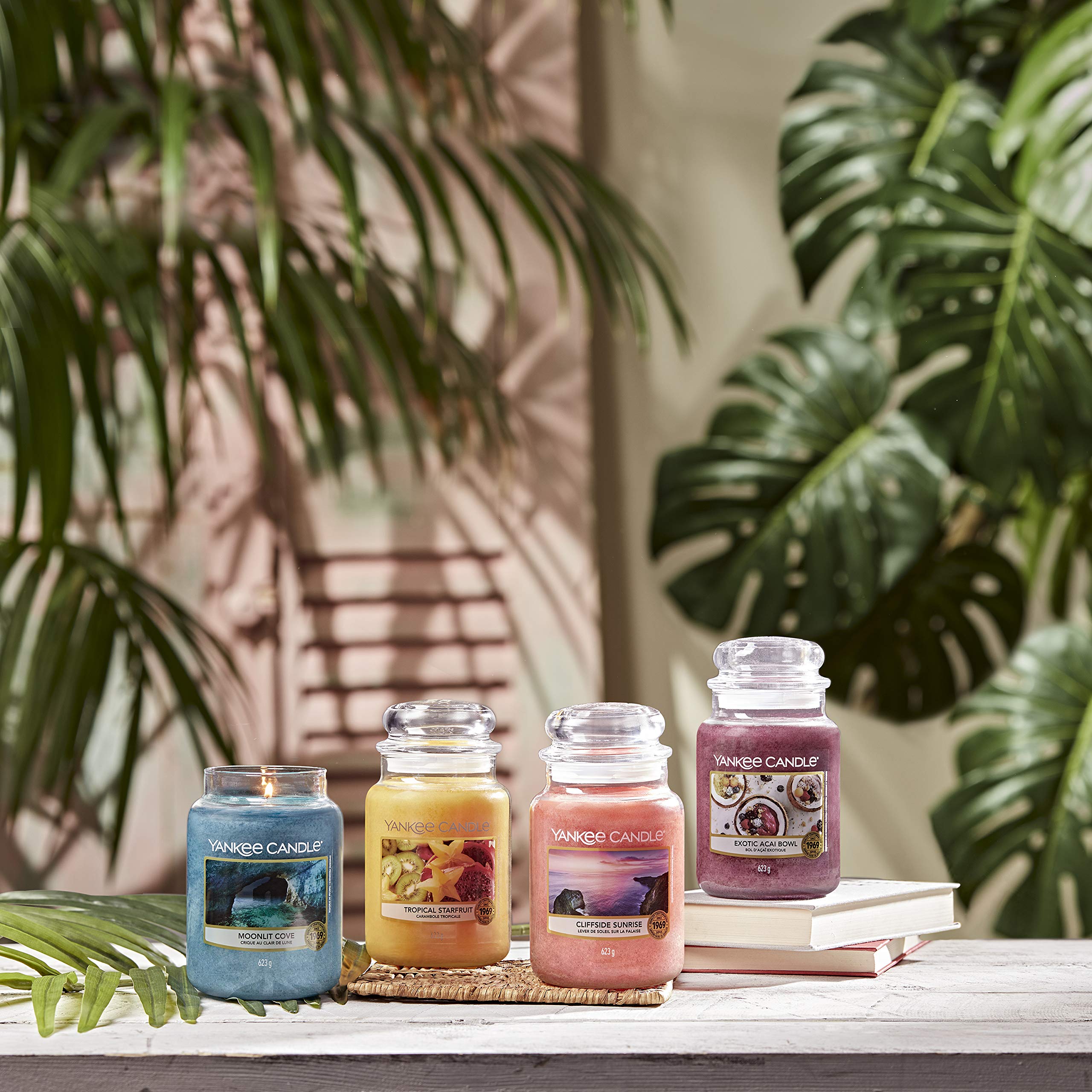 Yankee Candle Small Jar Candle - Cliffside Sunrise Scent | Classic Home Fragrance for Living Room, Bedroom & Bathroom | Long-Lasting Aromatherapy Candle for Relaxation & Stress Relief