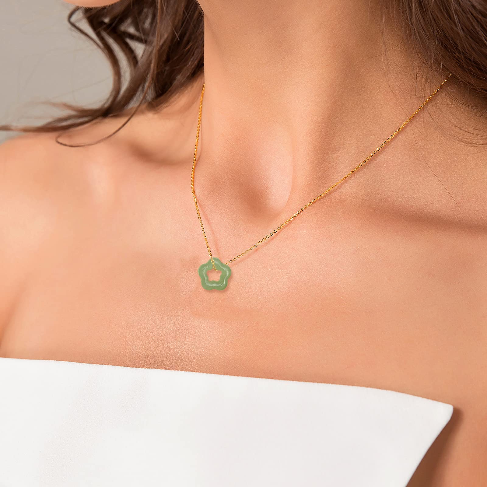 Elegant Women's Natural Green Jade Crystal Necklace - Star Donut Gemstone Choker with 16