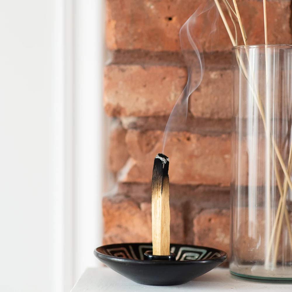Authentic Handmade Peru Pottery Palo Santo Stick Holder & Incense Holder - Ceramic Smudge Bowl with 5 Palo Santo Sticks - Sage Burner for Meditation, Yoga & Home Decor (Blue)