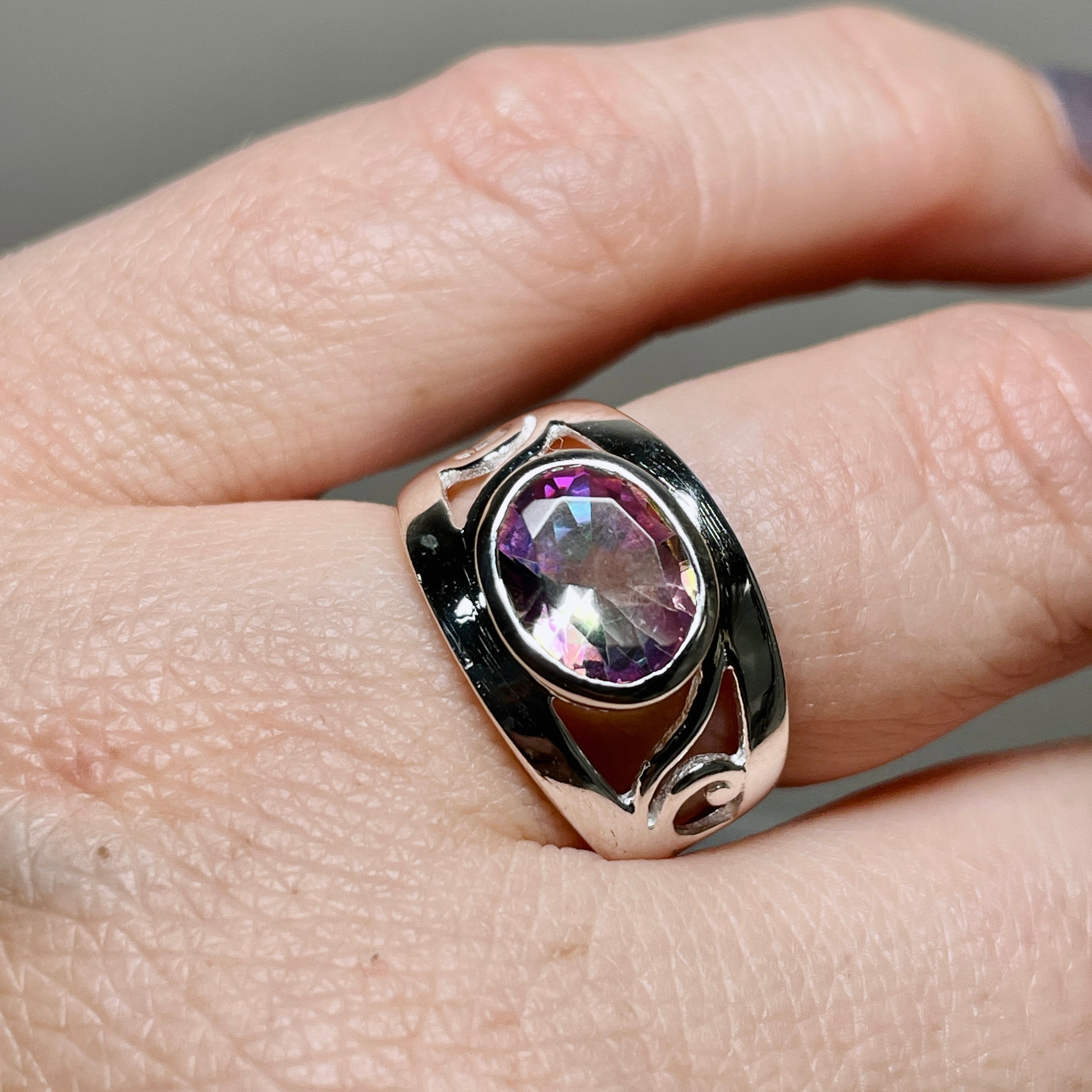 Elegant Mystic Topaz Oval Faceted Boho Ring R3820 - Perfect for Bohemian Style, Wedding, Party & Everyday Wear