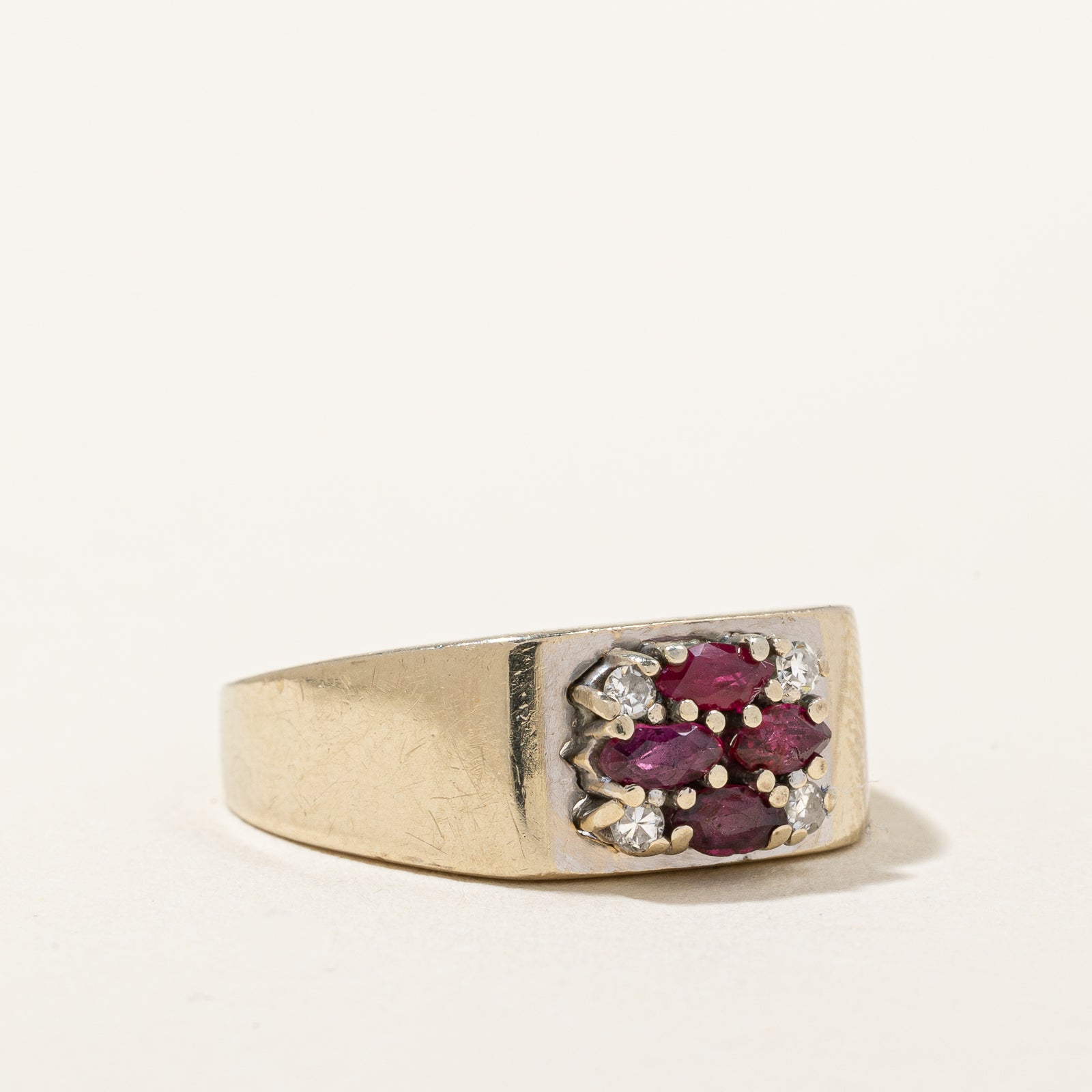Exquisite Ruby & Diamond Cluster Ring - 0.25ctw Ruby & 0.08ctw Diamond - Size 7 - Perfect for Anniversary Gifts, Engagement Rings & Special Occasions