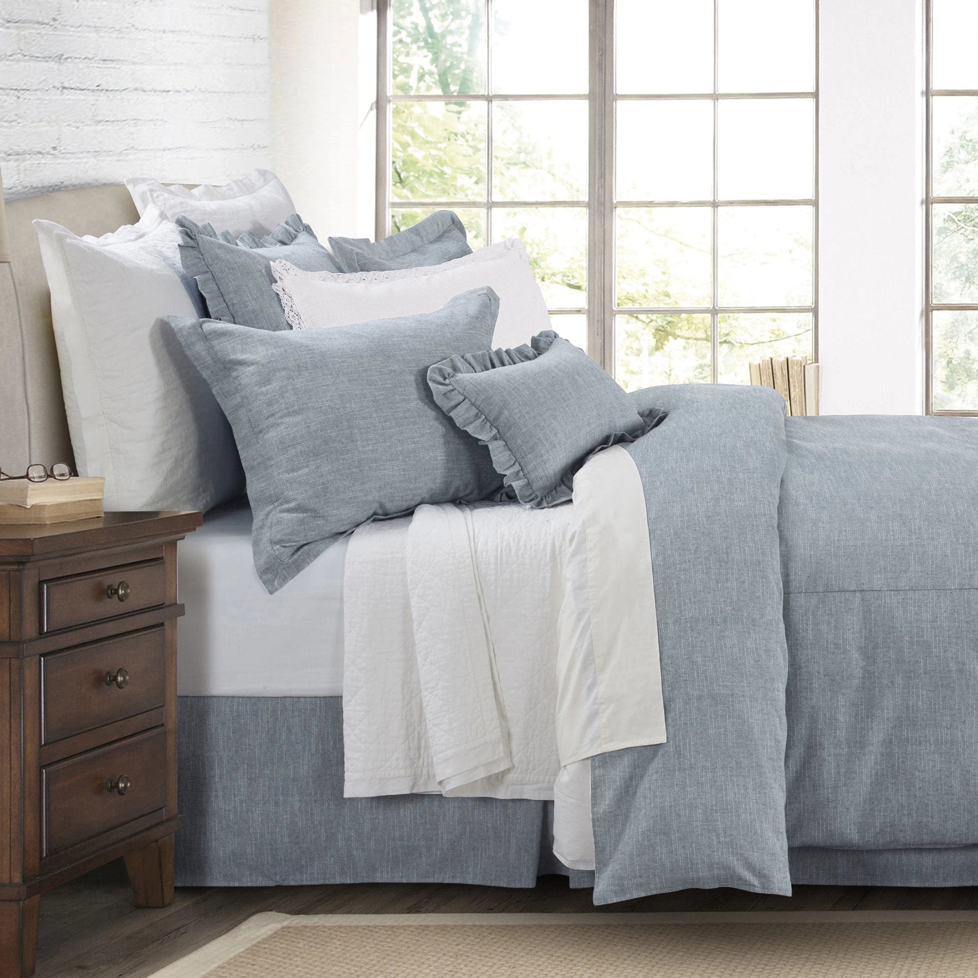 Premium Chambray Comforter Set - Soft & Breathable Bedding Collection for All Seasons | Perfect for Master Bedroom, Guest Room & Dorm Decor