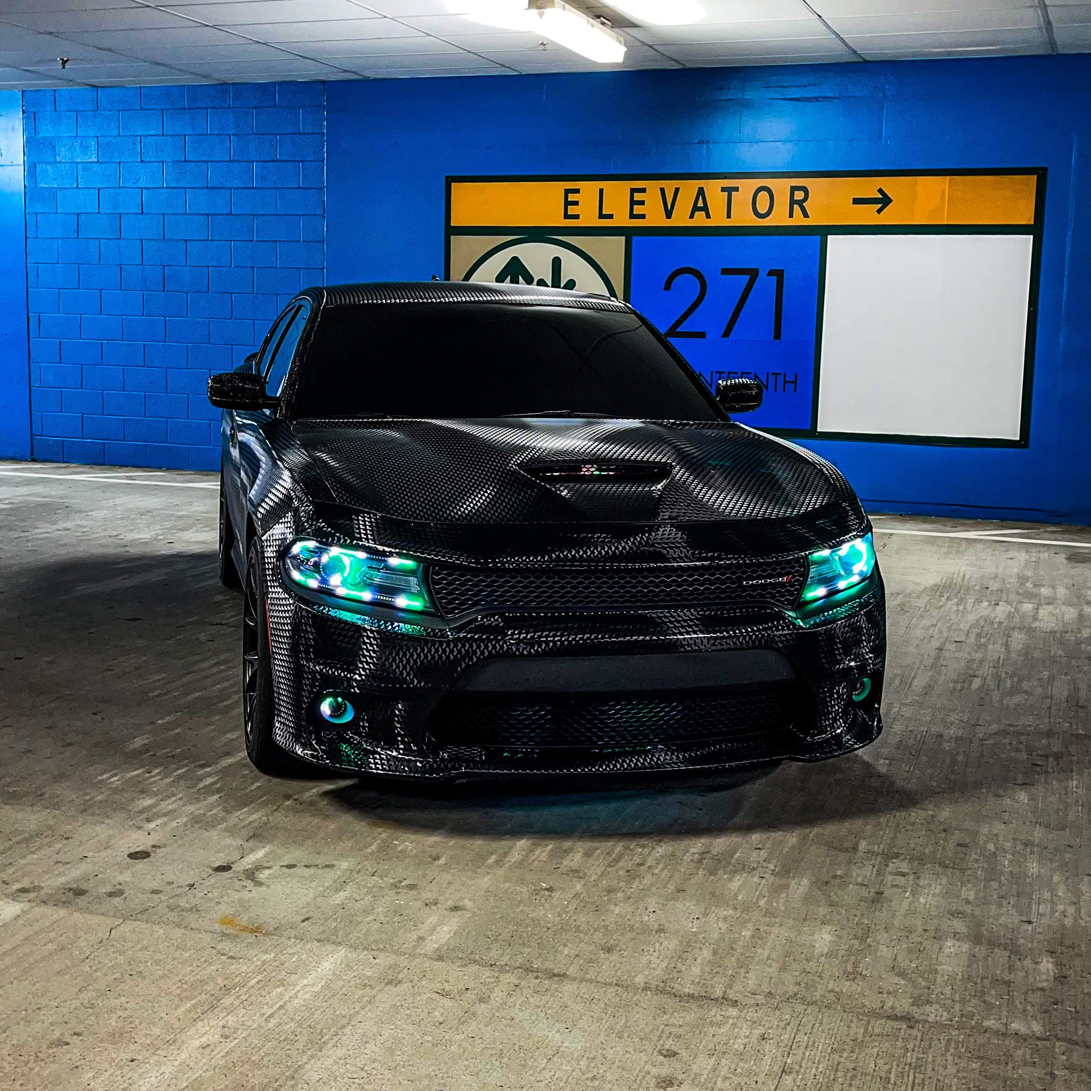 Premium VViViD Black Carbon Fiber Vinyl Wrap Roll - 15ft x 5ft (Triangle Pattern) - High Gloss Automotive & DIY Wrap for Cars, Motorcycles, Laptops & Home Decor