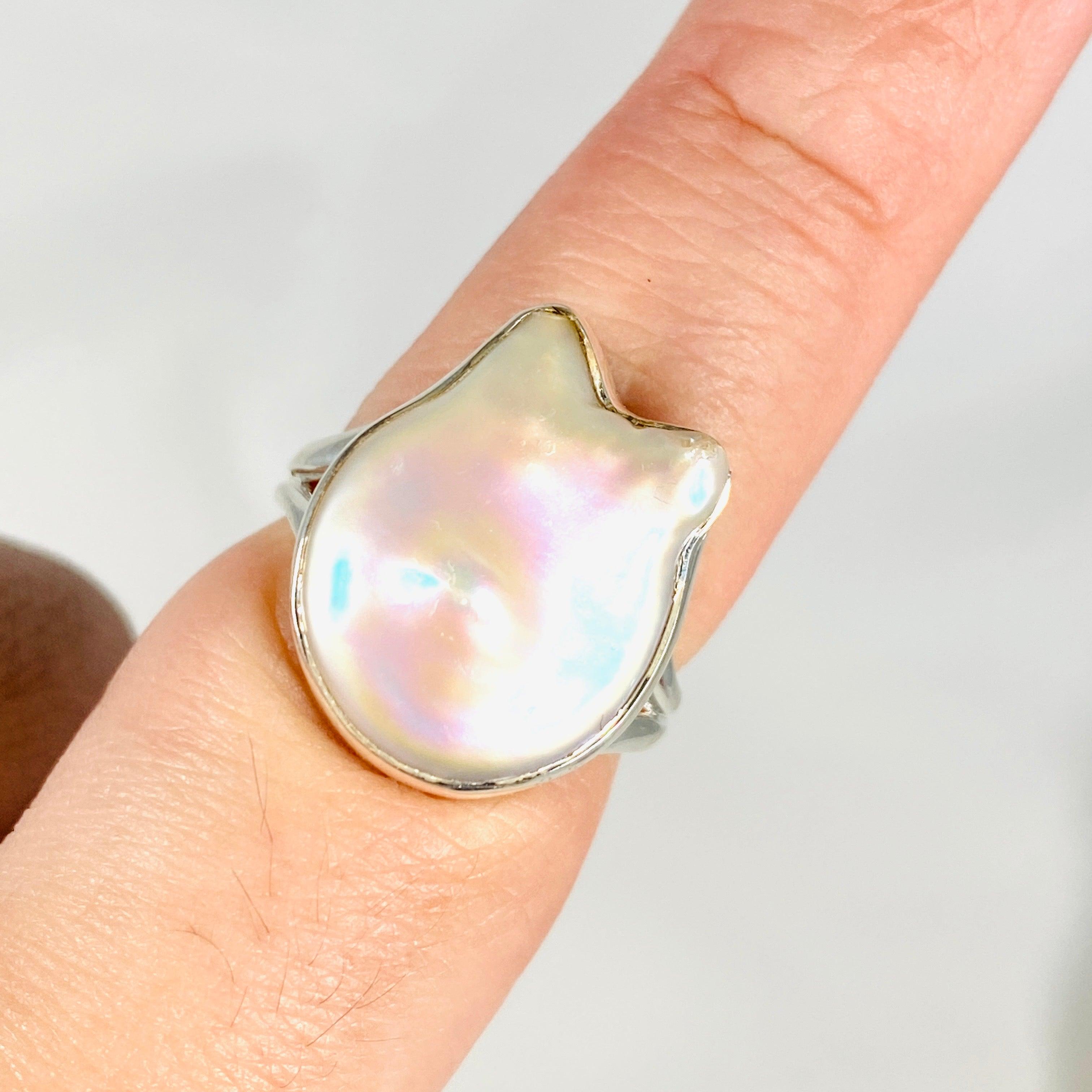 Elegant 9K Gold Pearl Ring KRGJ2932 - Perfect for Weddings, Anniversaries & Special Occasions