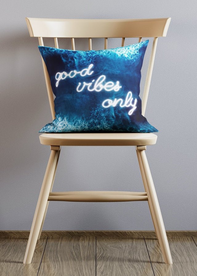 Good Vibes Only Ocean Cushion - Soft Decorative Throw Pillow for Beach House, Boho Living Room & Coastal Bedroom Decor