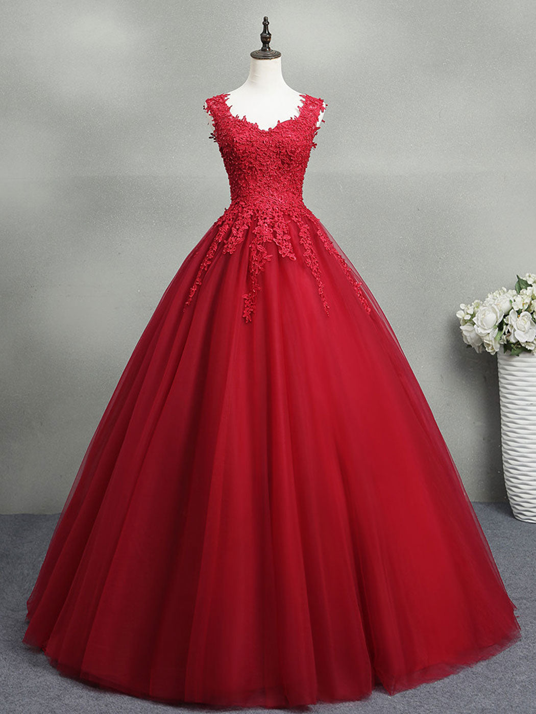 Elegant Burgundy A-Line Tulle Lace Long Prom Dress | Formal Evening Gown for Women | Perfect for Homecoming, Wedding Guest & Special Occasions