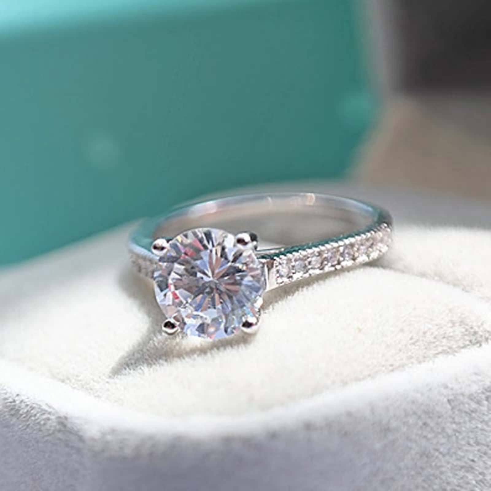 Elegant Women's Wedding Ring - 925 Sterling Silver Cubic Zirconia Diamond Ring with 4-Prong Setting | Perfect Engagement, Anniversary & Valentine's Day Gift for Her | Ideal for Weddings, Proposals & Special Occasions