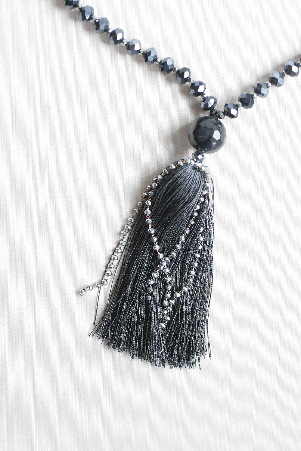 Elegant Black Crystal Tassel Necklace for Women - Perfect for Evening Parties, Weddings & Special Occasions