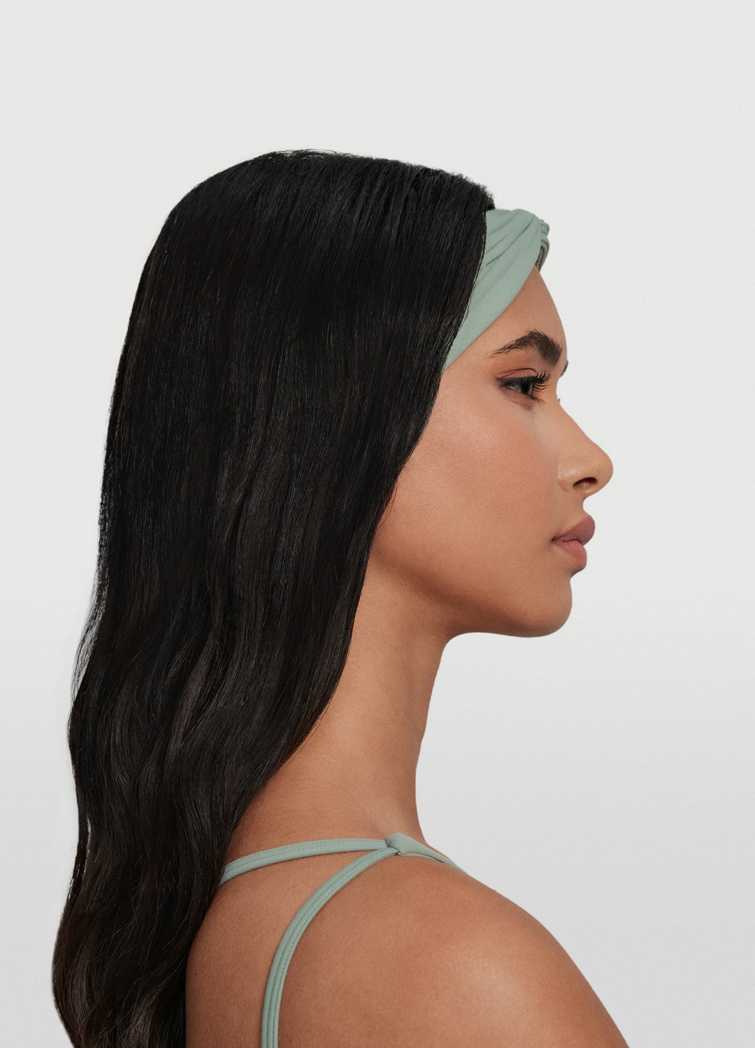 Elegant Twist Front Headband for Women - Stylish Hair Accessory for Work, Parties & Everyday Wear