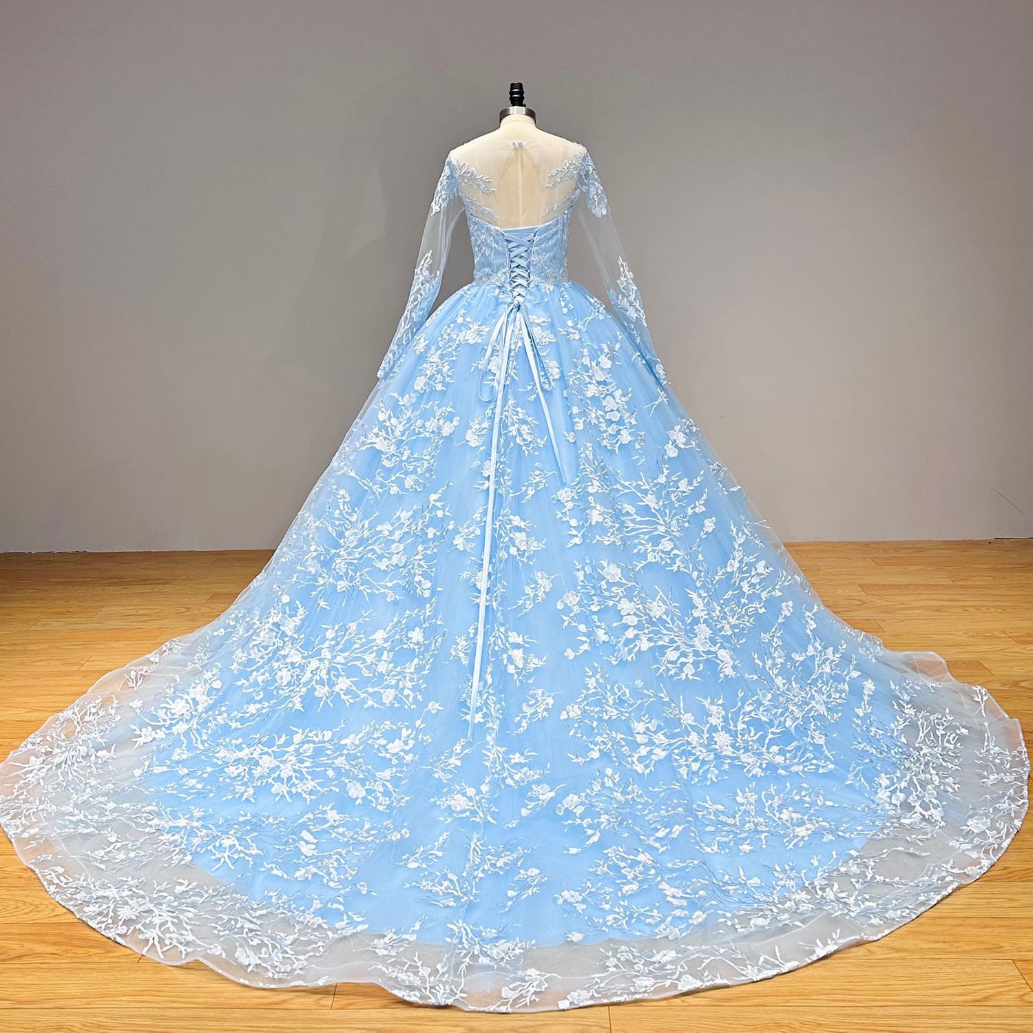 Elegant Princess Ball Gown Wedding Dress with Sequined Beading & Lace Belt - Perfect for Bridal Ceremony, Prom, and Formal Events