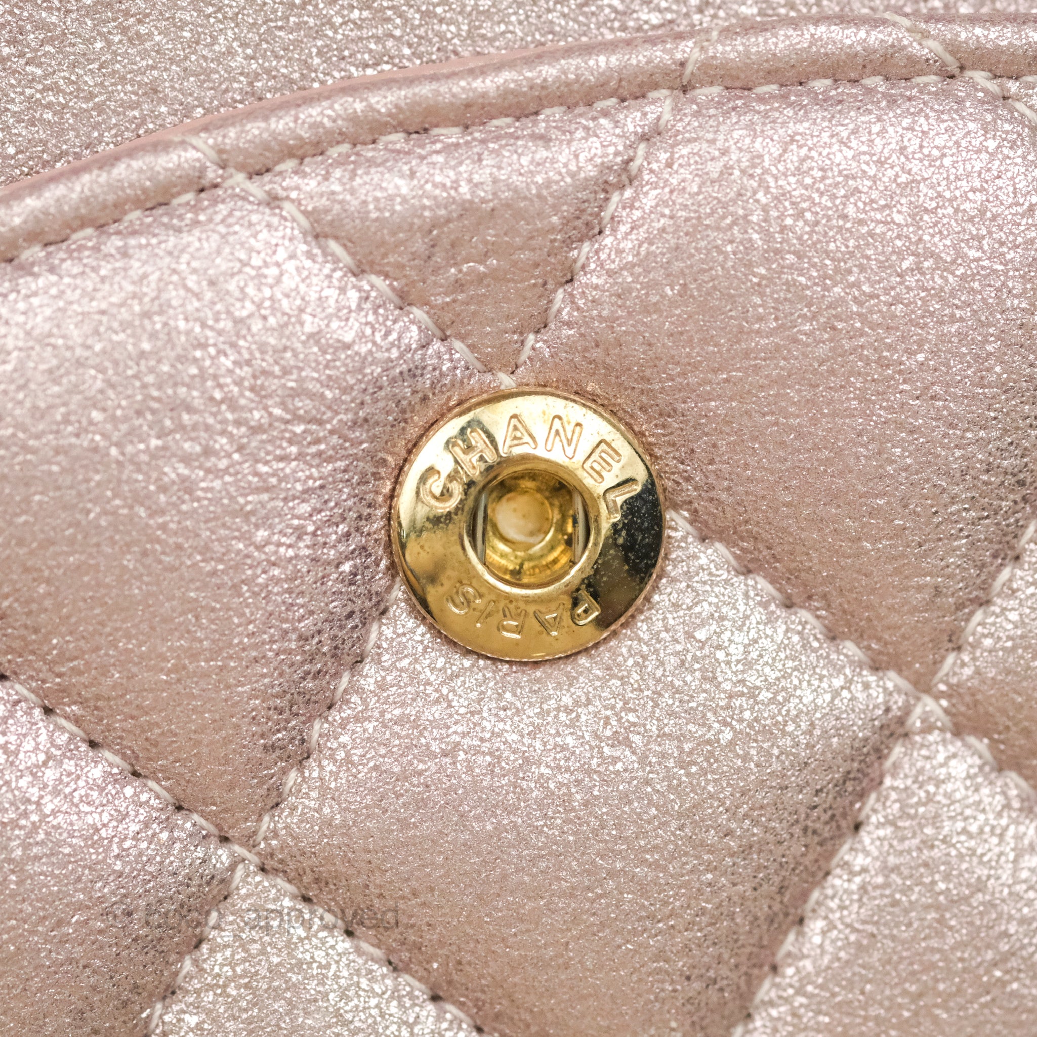 Chanel Classic M/L Medium Double Flap Bag in Rose Gold Pink Lambskin with Gold Hardware - Luxury Handbag for Women, Perfect for Parties, Weddings & Special Occasions
