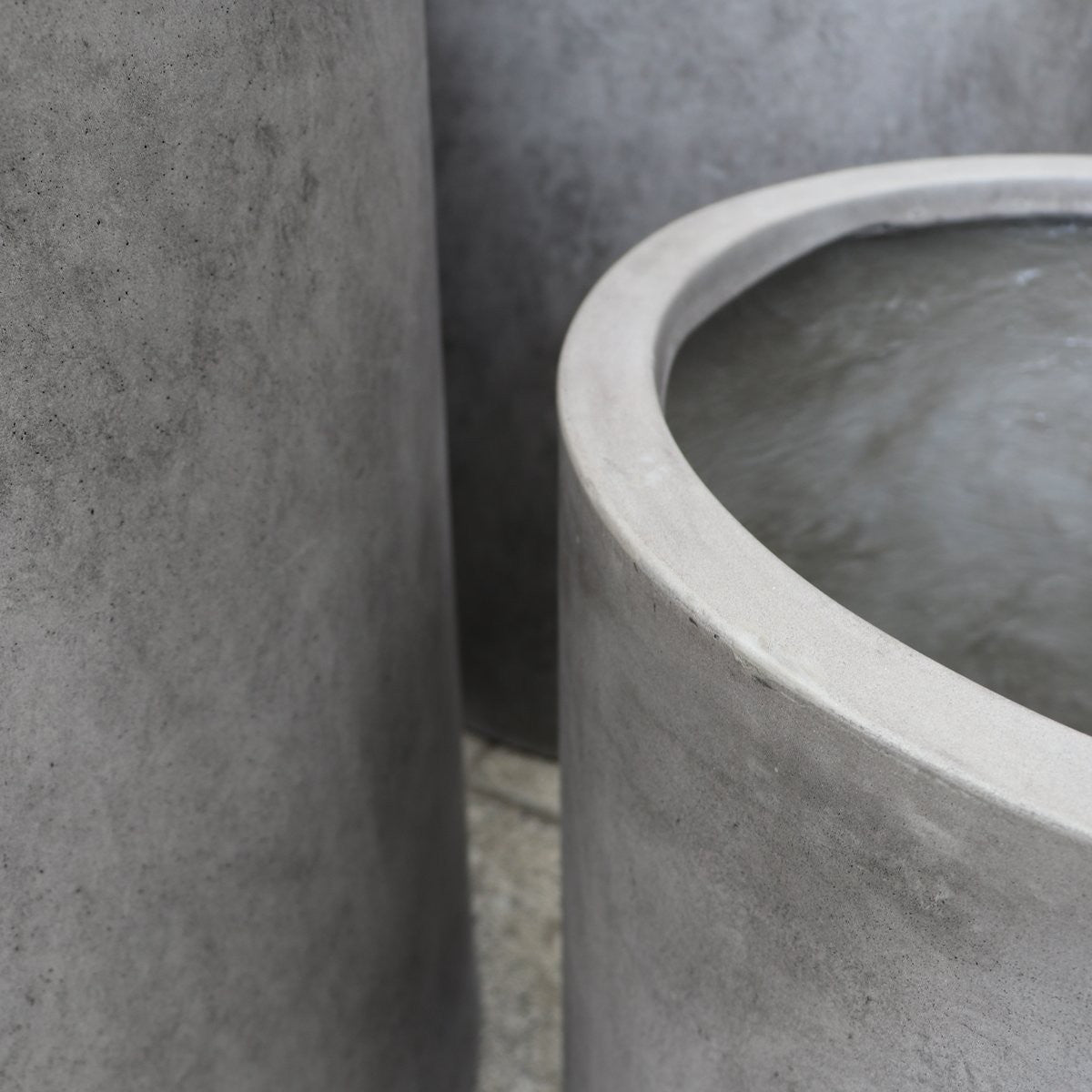 Mikonui Small Cement Outdoor Planter for Garden, Patio, Balcony - Durable and Weather-Resistant Plant Pot for Succulents, Flowers, Herbs
