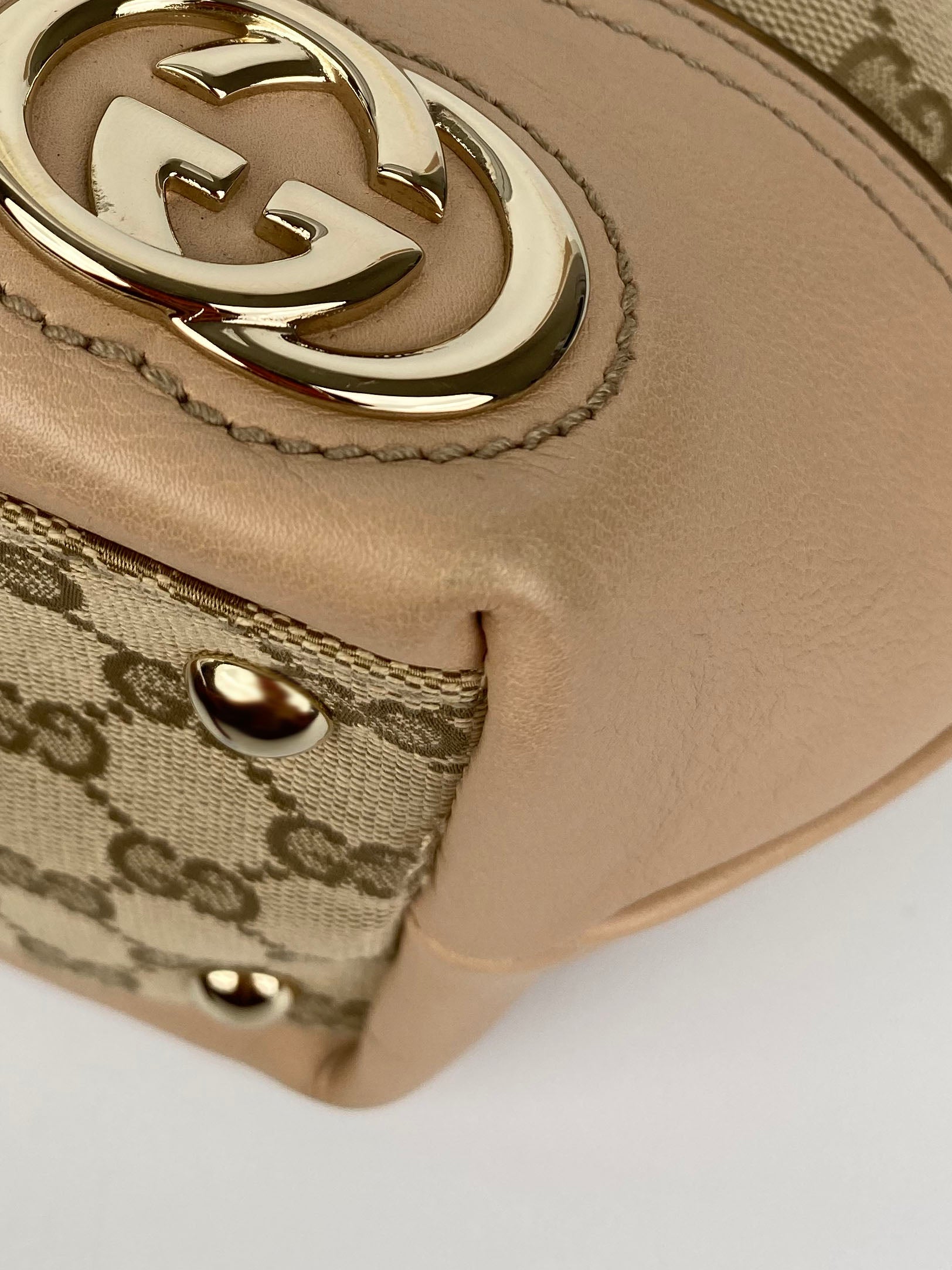 Gucci GG Monogram Shoulder Bag for Women - Luxury Leather Crossbody Purse with Adjustable Strap, Perfect for Work, Travel & Evening Out