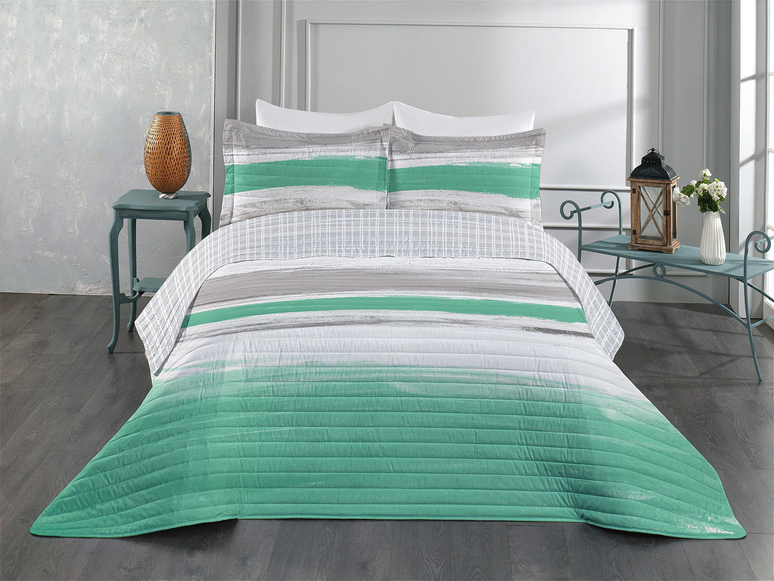 Ambesonne Reversible King Size Bedspread Set - Watercolor Abstract Art Design with Brush Stroke Effects, Microfiber Comforter & Pillow Shams in Sea Green Grey Coconut | Modern Grunge Style Bedding for Master Bedroom, Guest Room or Dorm Decor