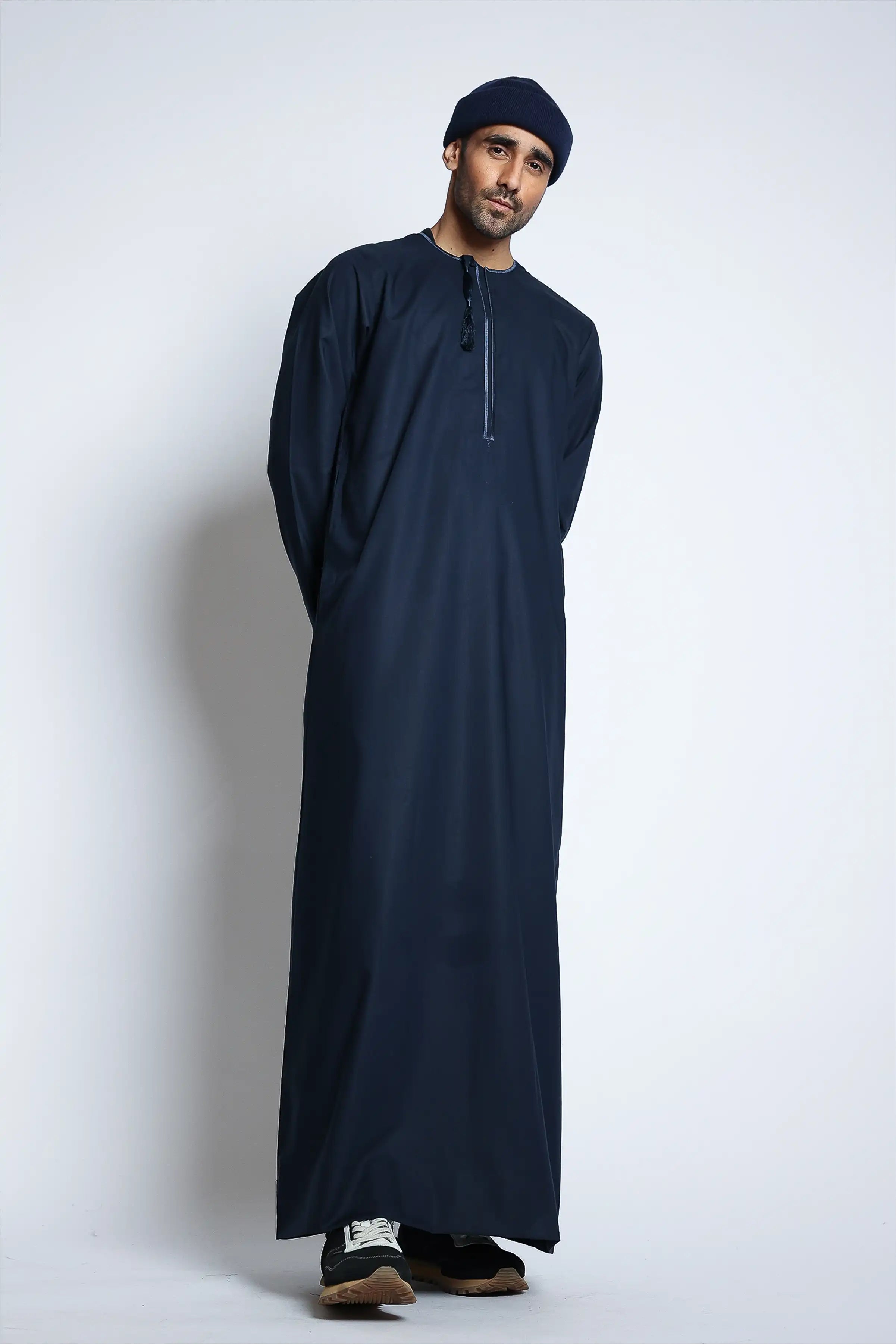 New York Yankees Embroidered Blue Thobe for Men - Traditional Arabic Robe for Eid, Ramadan & Special Occasions - Perfect Gift for Fans & Cultural Events