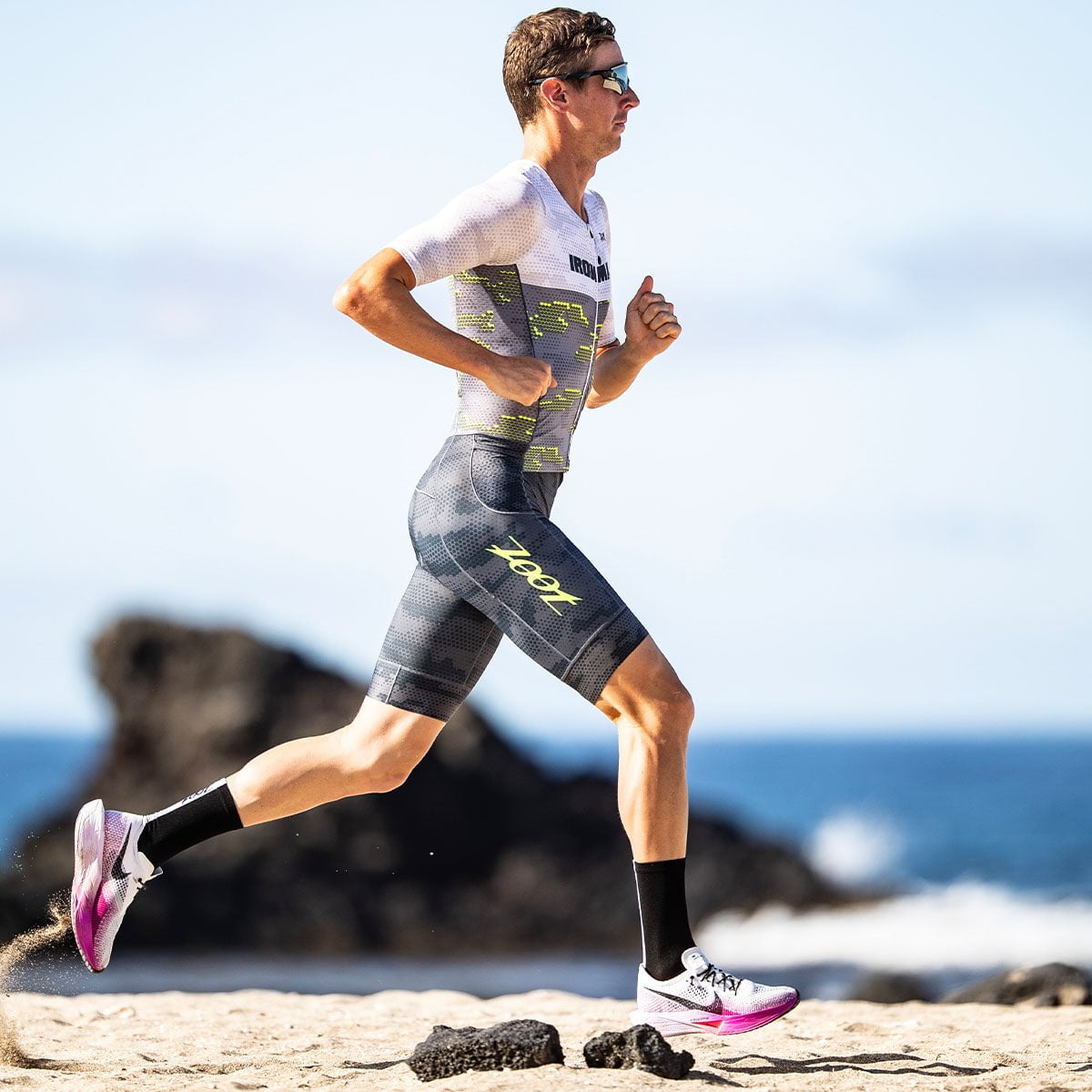 Men's Limited Edition Tri Aero FZ Racing Suit - IM Resilience Technology for High-Speed Motorcycle Racing & Track Performance