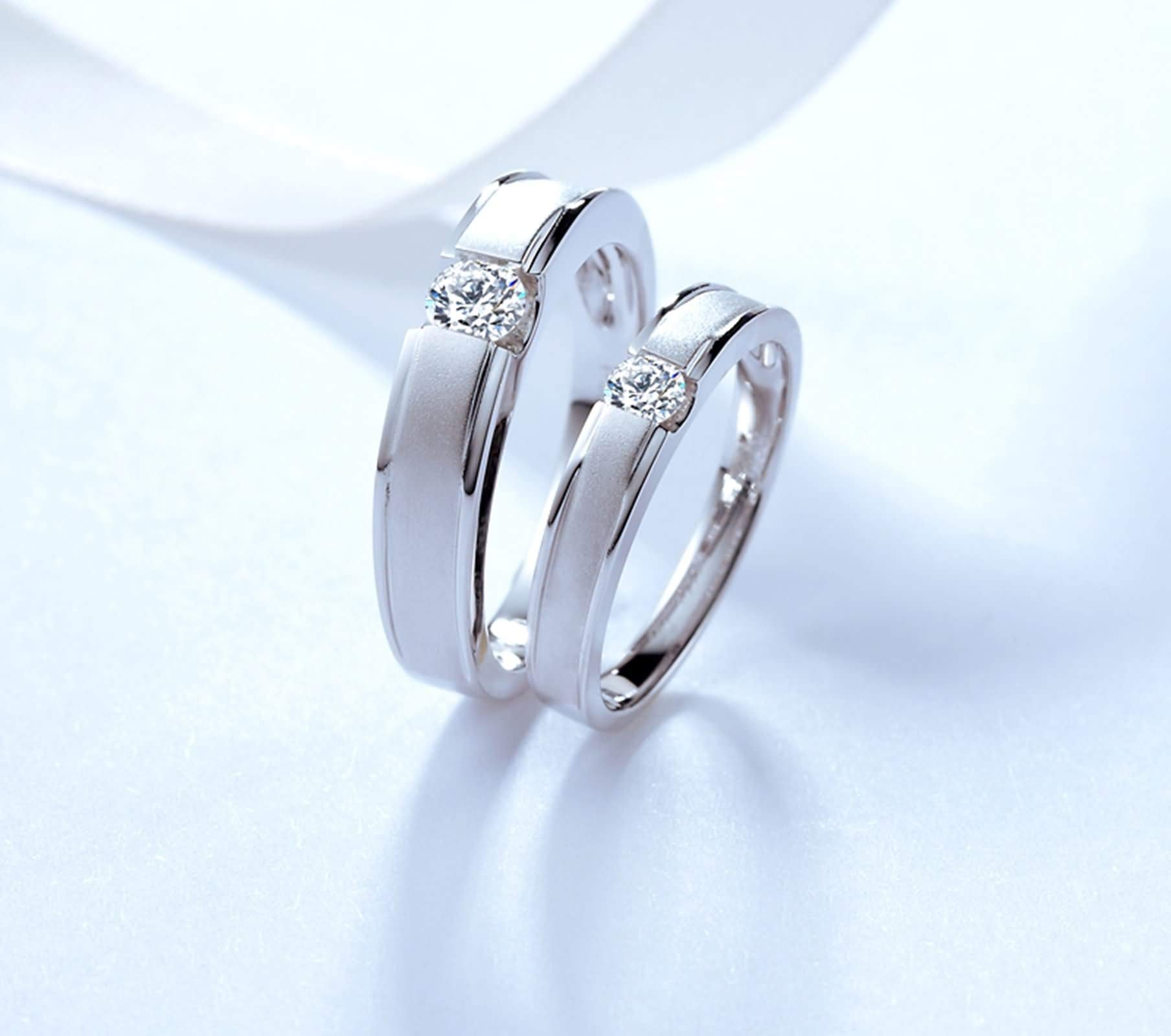 **Daesar Platinum Couple Rings - 0.3ct Diamond Anniversary Bands for Men & Women, Matte Round White Gold Promise Rings - Perfect for Weddings, Engagements & Romantic Gifts**