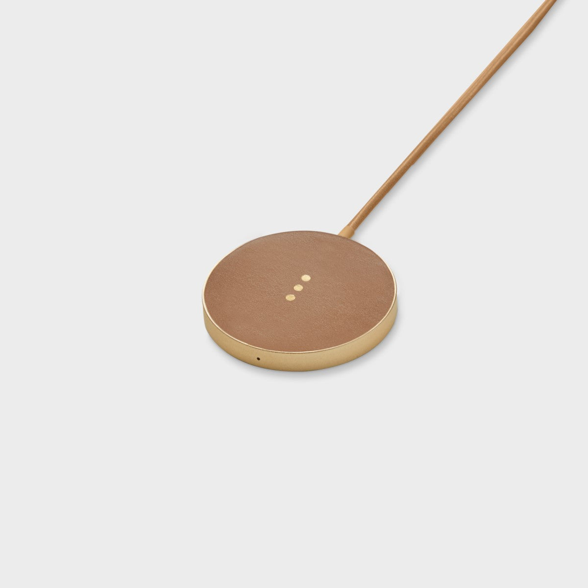 Courant MAG:1 Magnetic Wireless Charger - Fast Qi-Certified Charging Pad for iPhone, Android - Perfect for Home, Office, Car & Travel Use