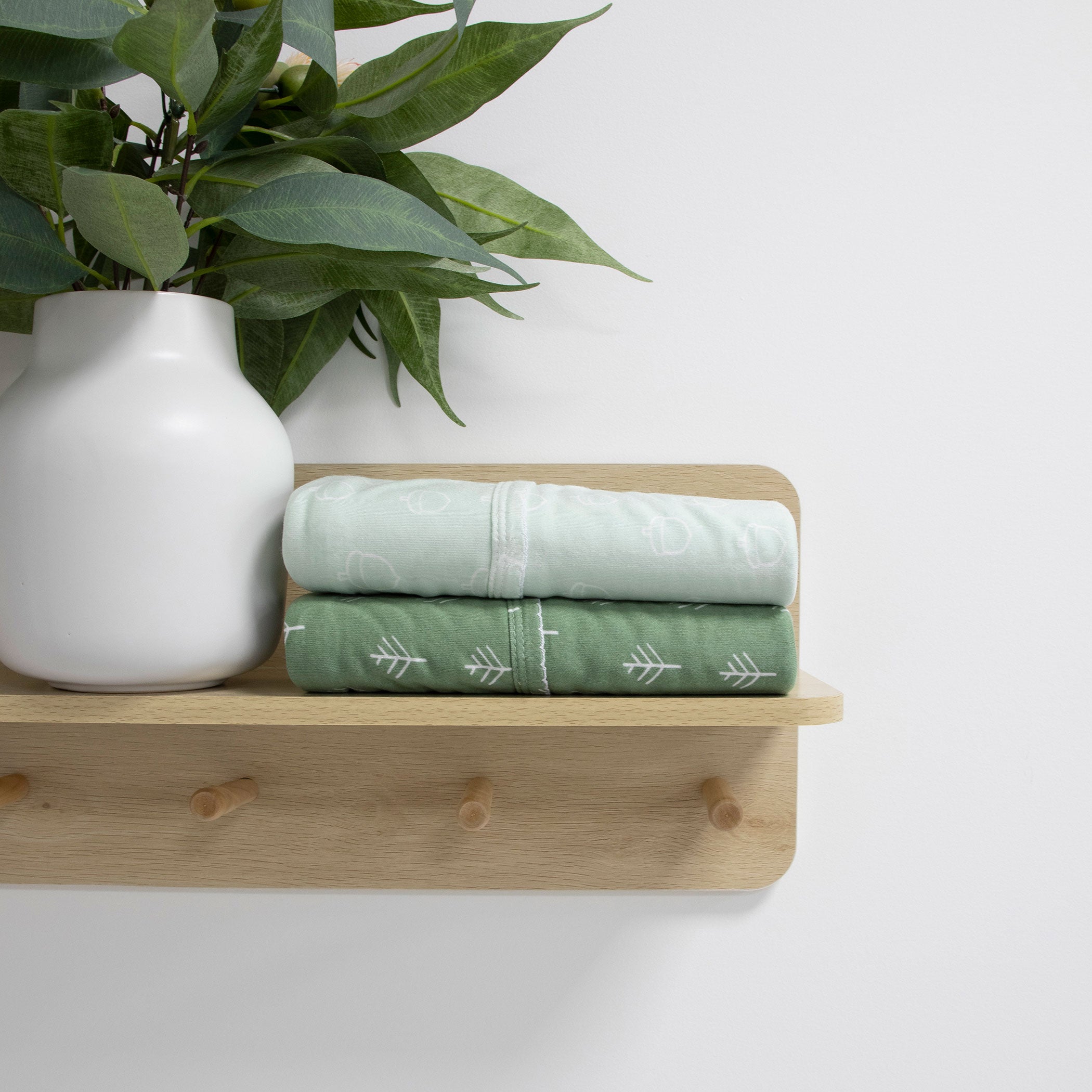 Nordic Style 2-Pack Jersey Wrap in Avocado Green & Forest Green - Cozy Home & Office Blanket for Relaxation