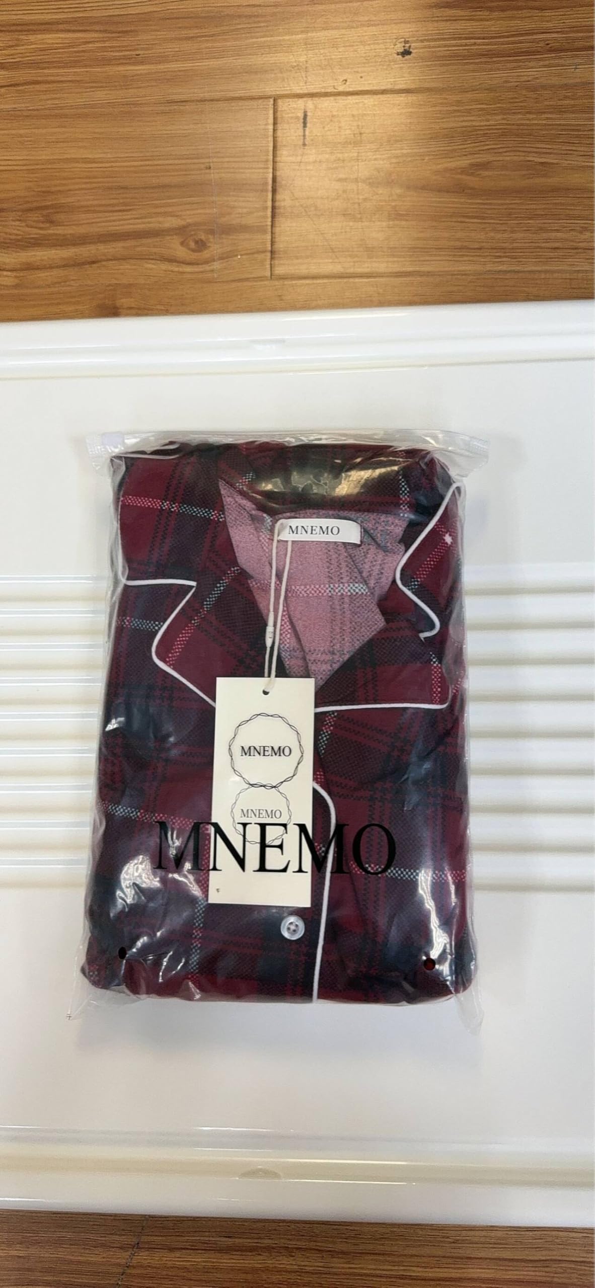 Mnemo Women's Christmas Pajama Set - Plaid Long Sleeve Top & Pants Lounge Wear Gift Set for Women - Cozy Holiday Sleepwear for Christmas Eve, Family Gatherings & Winter Nights