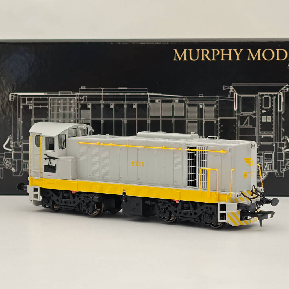 1:76 Scale Murphy Models MM0121 Class 121 Diesel Locomotive B121 in CIE Grey Livery - Irish Railways Collection Model Train for Display & Diorama Scenes