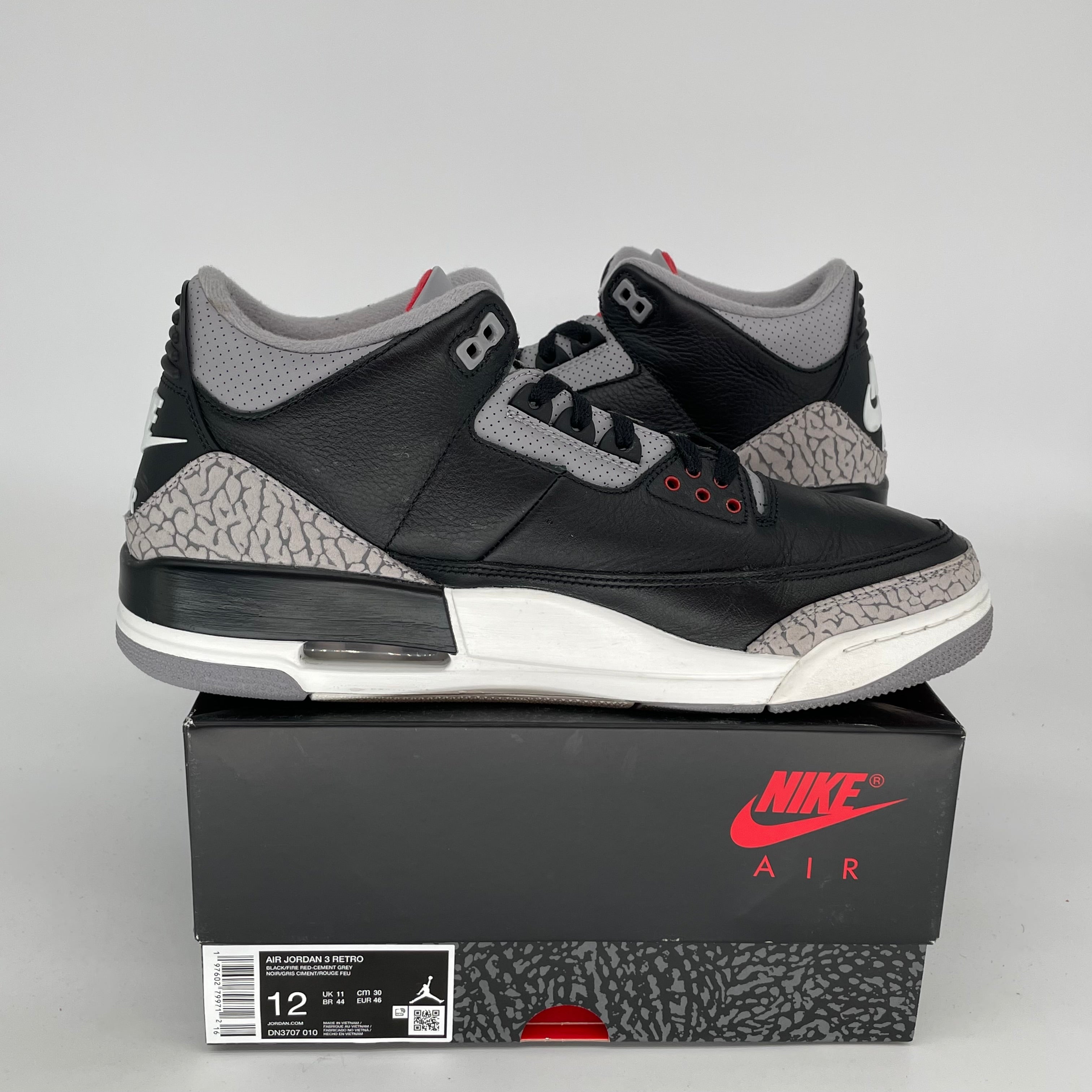 Original Air Jordan 3 Retro 'Black Cement' Men's Basketball Shoes - Size 12 (DN3707-010) | Classic Sneakers for Streetwear & Basketball Performance