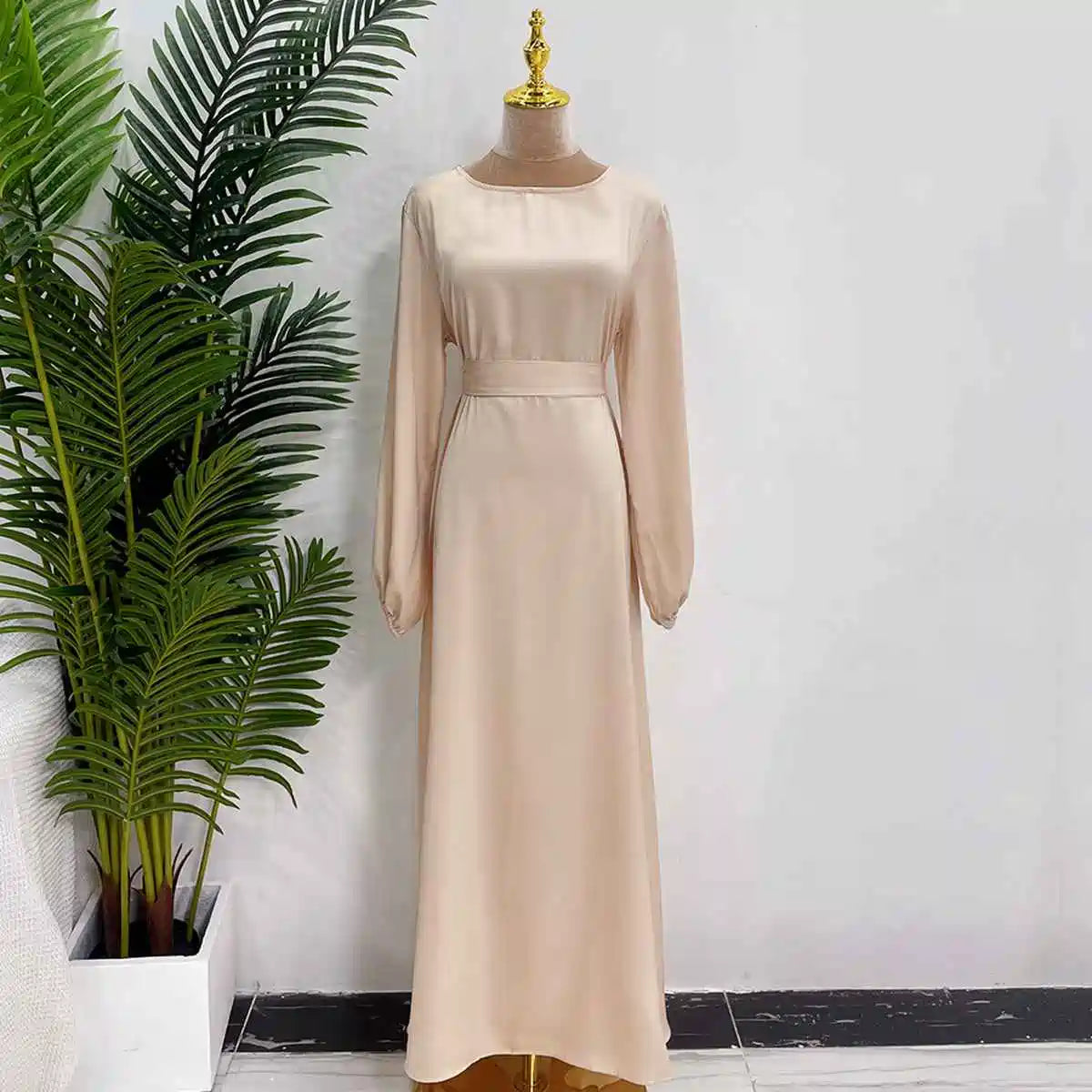 Elegant Middle Eastern Turkish Dubai Muslim Women's Satin Abaya Dress - Perfect for Prayer, Weddings & Special Occasions