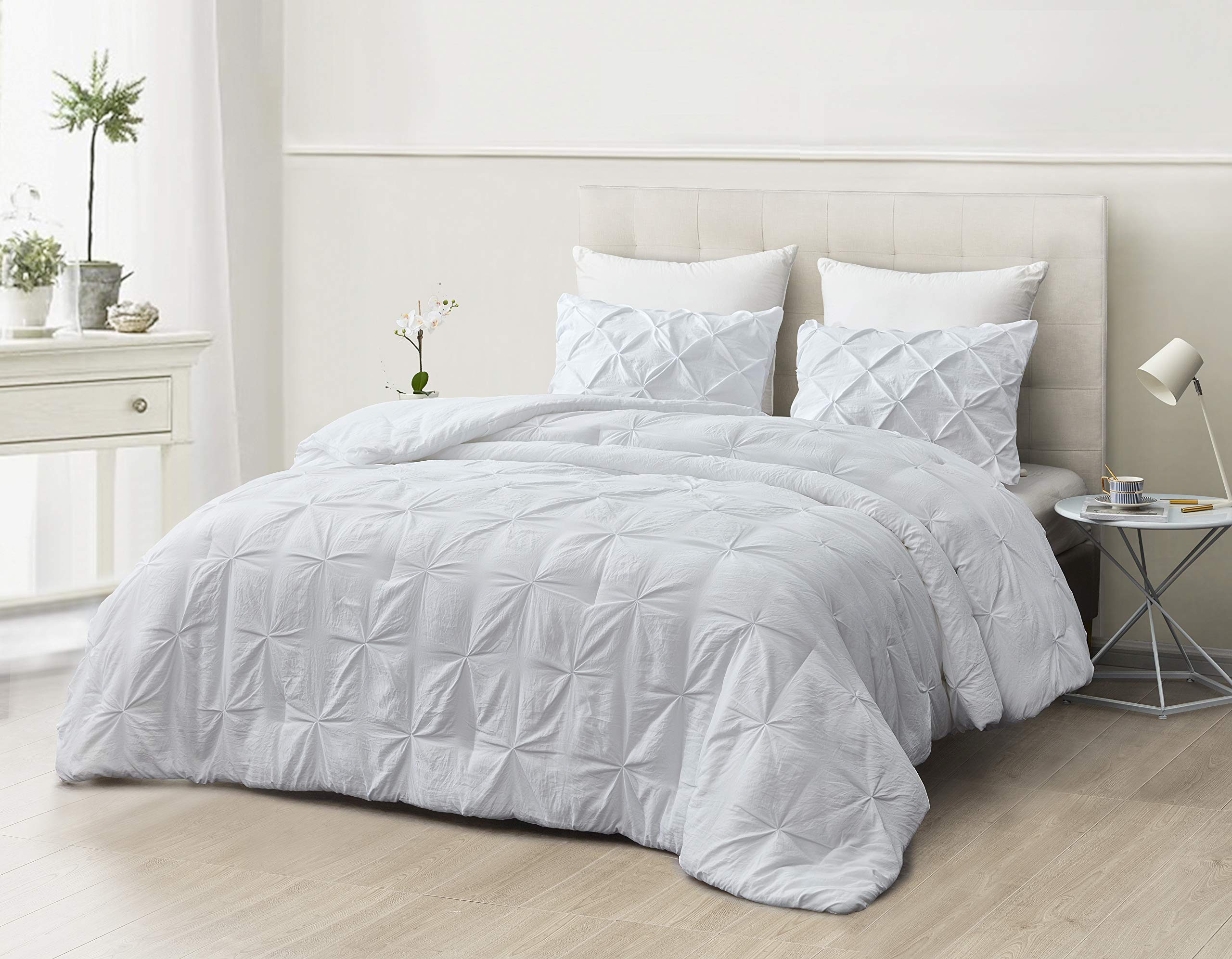 Premium Soft Cotton Comforter Set - All Season Goose Down Alternative Pinch Pleat Duvet Insert | 500 GSM Fill Power | Oversized Queen (90x90 inches) | 3-Piece Bedding Set in White | Perfect for Master Bedrooms, Guest Rooms & Cozy Home Decor