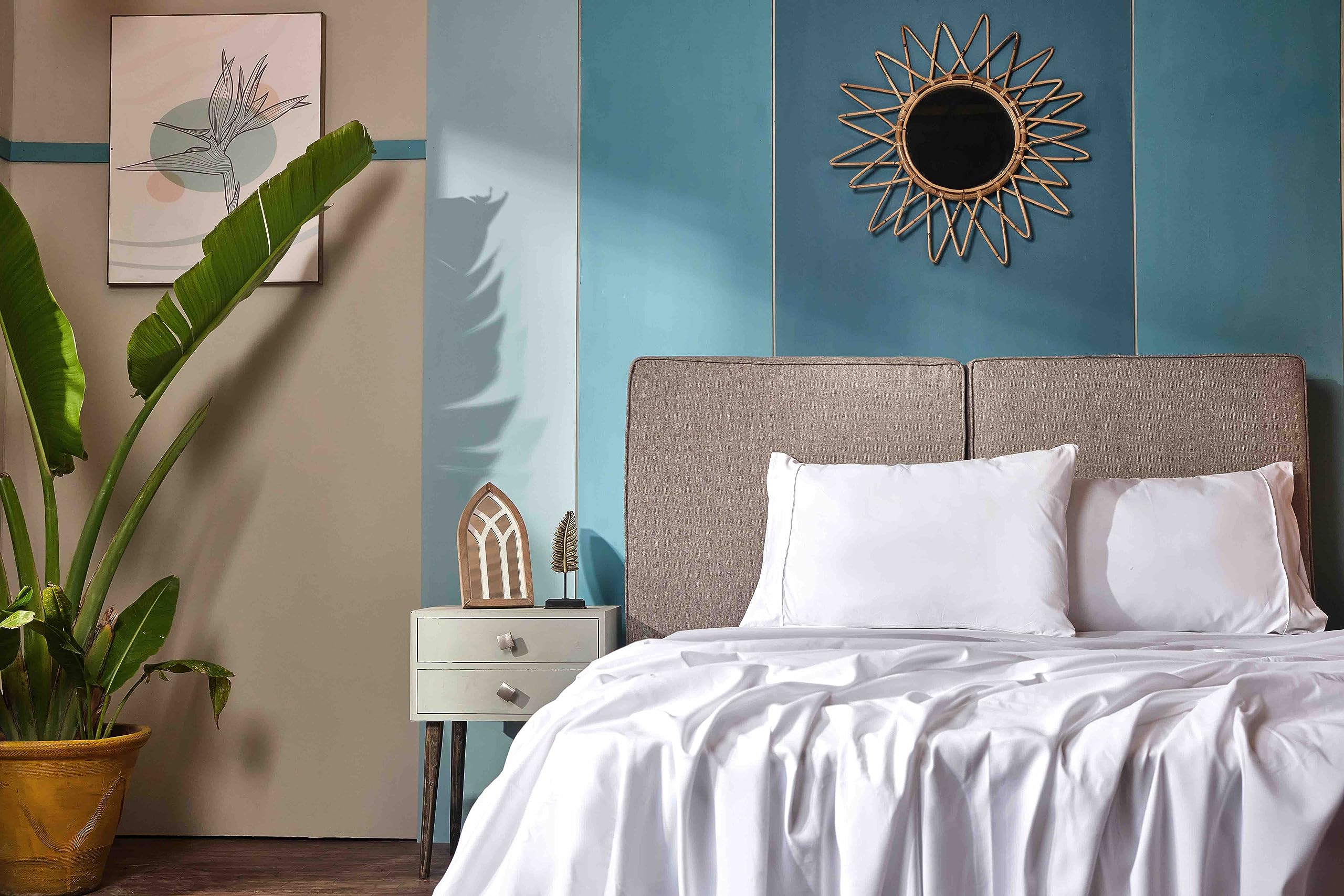 Microfiber 4-Piece Queen Bed Sheet Set - Soft & Breathable for Comfortable Sleep