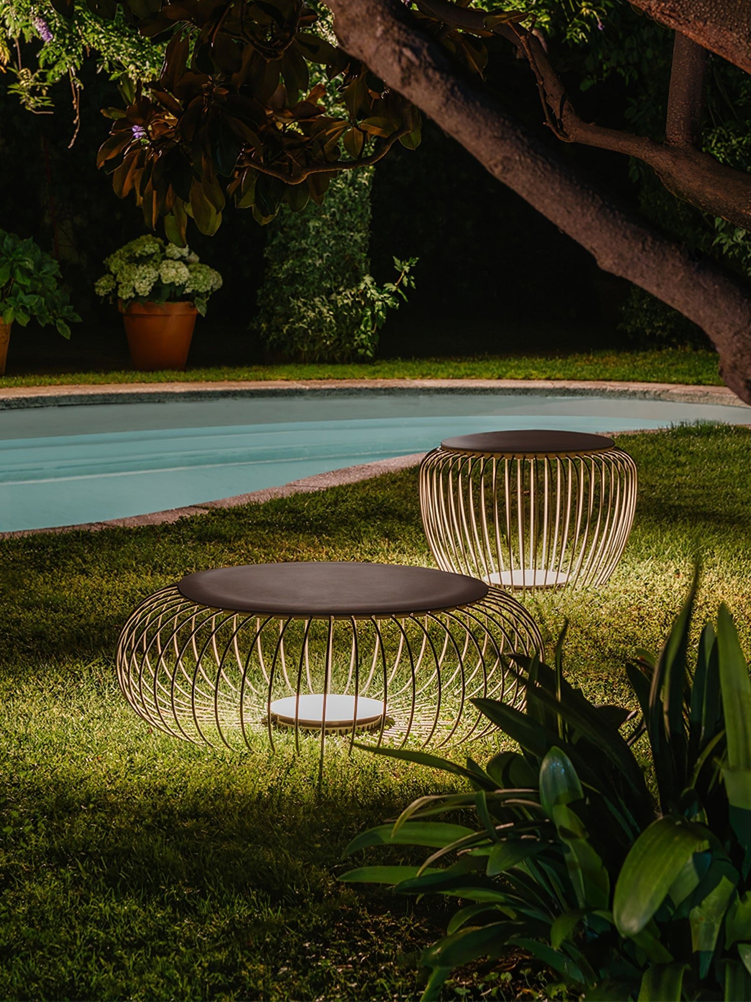 Meridiano Solar Powered Garden Outdoor Table Light - Waterproof LED Patio Decor for Backyard, Deck, and Poolside - Perfect for Evening Gatherings and Outdoor Dining