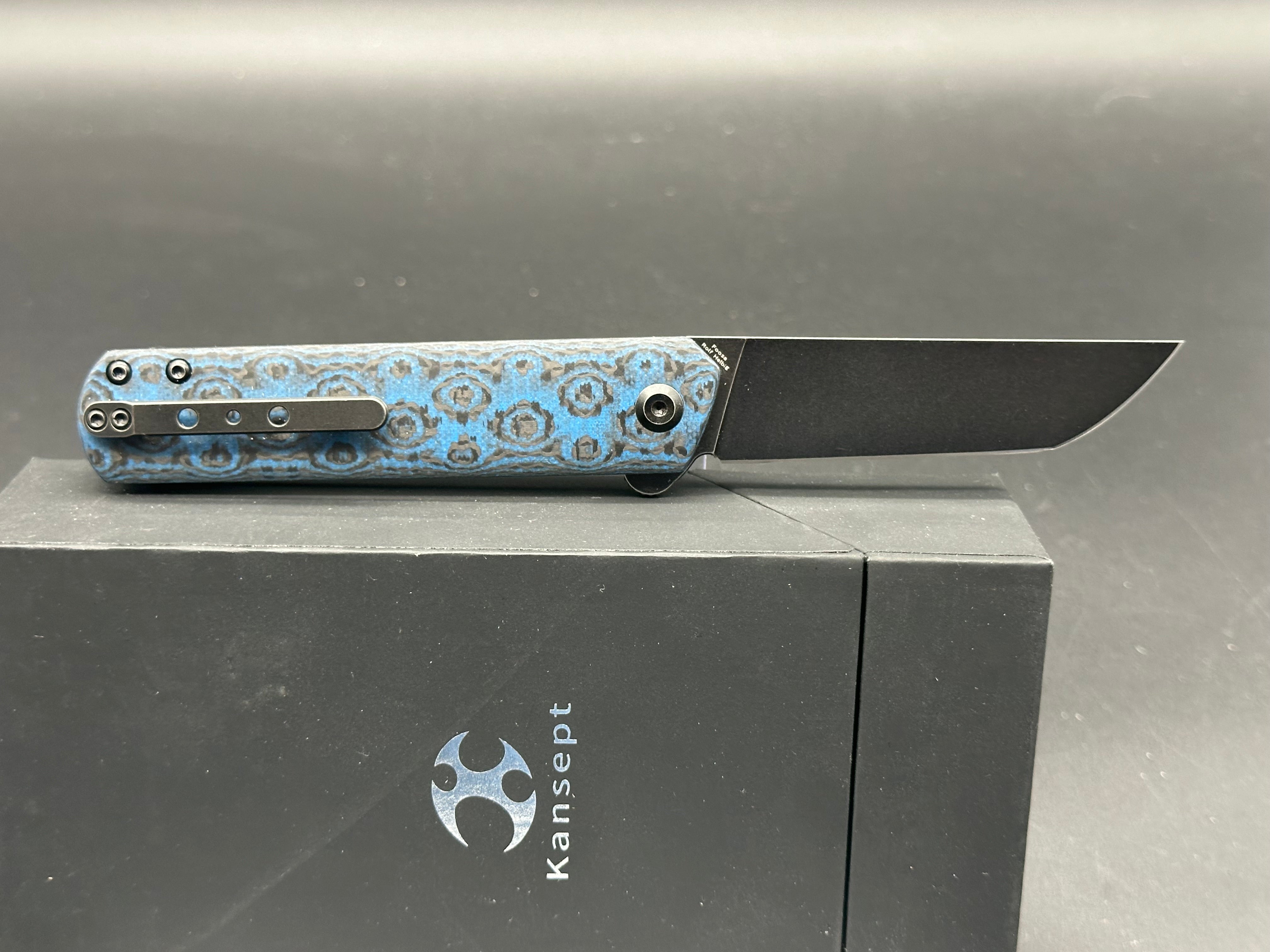 Kansept Foosa Slip Joint Pocket Knife - Black/Blue Carbon Fiber Handle, 3 Black SW Blades - EDC Folding Knife for Camping, Hiking & Everyday Carry