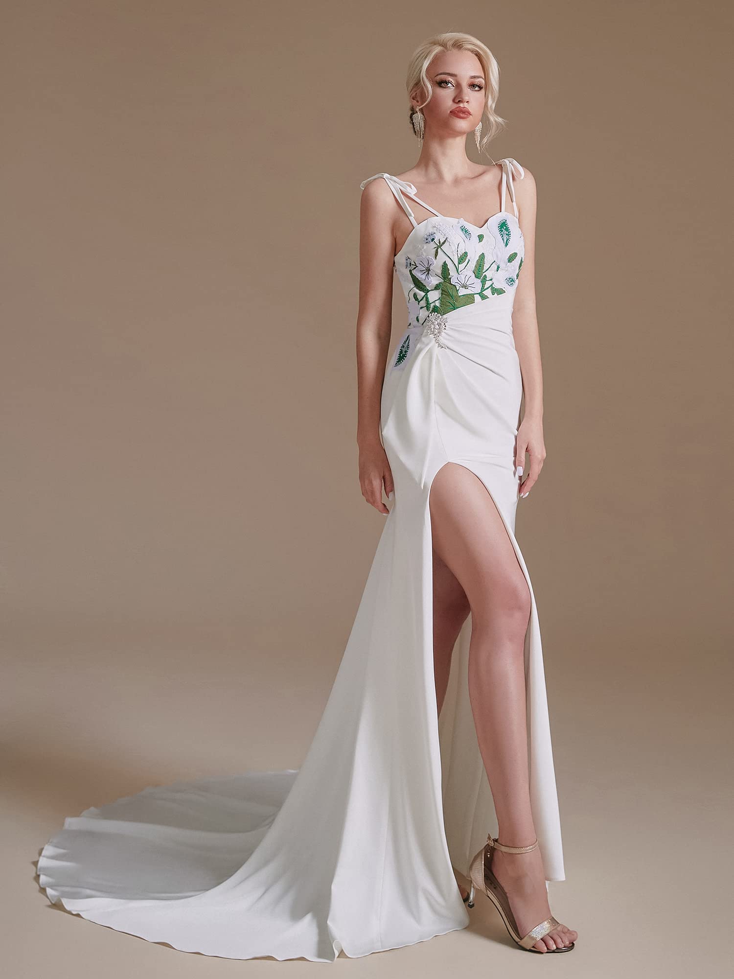 Elegant 2022 Lace Appliques Chiffon Wedding Dress for Bride - Long Sleeves Beach Bridal Gown | Perfect for Beach Weddings, Outdoor Ceremonies & Romantic Photoshoots