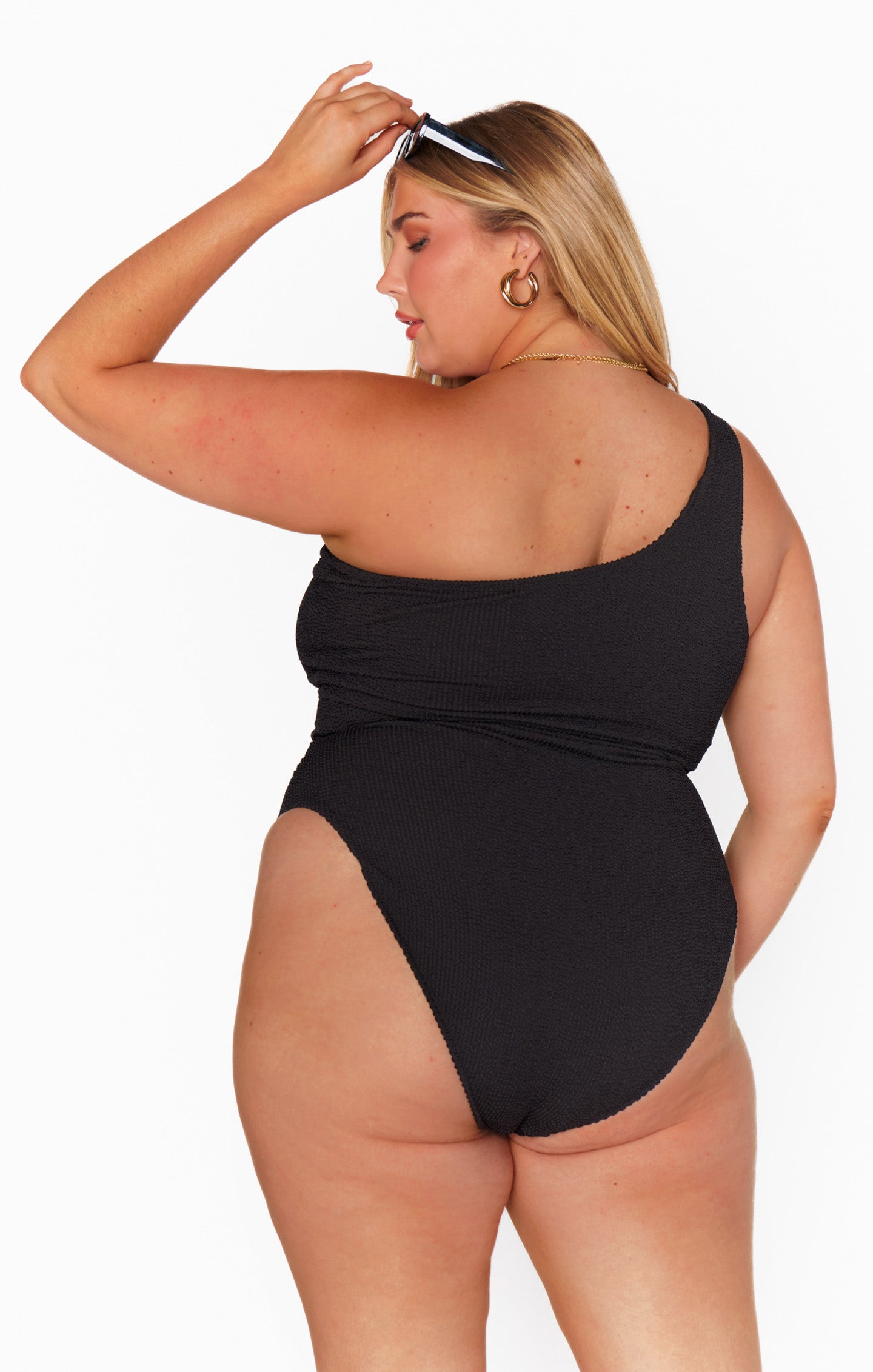 Anchor One Piece Black Scrunch - Stylish Hair Accessory for Women, Perfect for Workouts, Yoga, and Everyday Use
