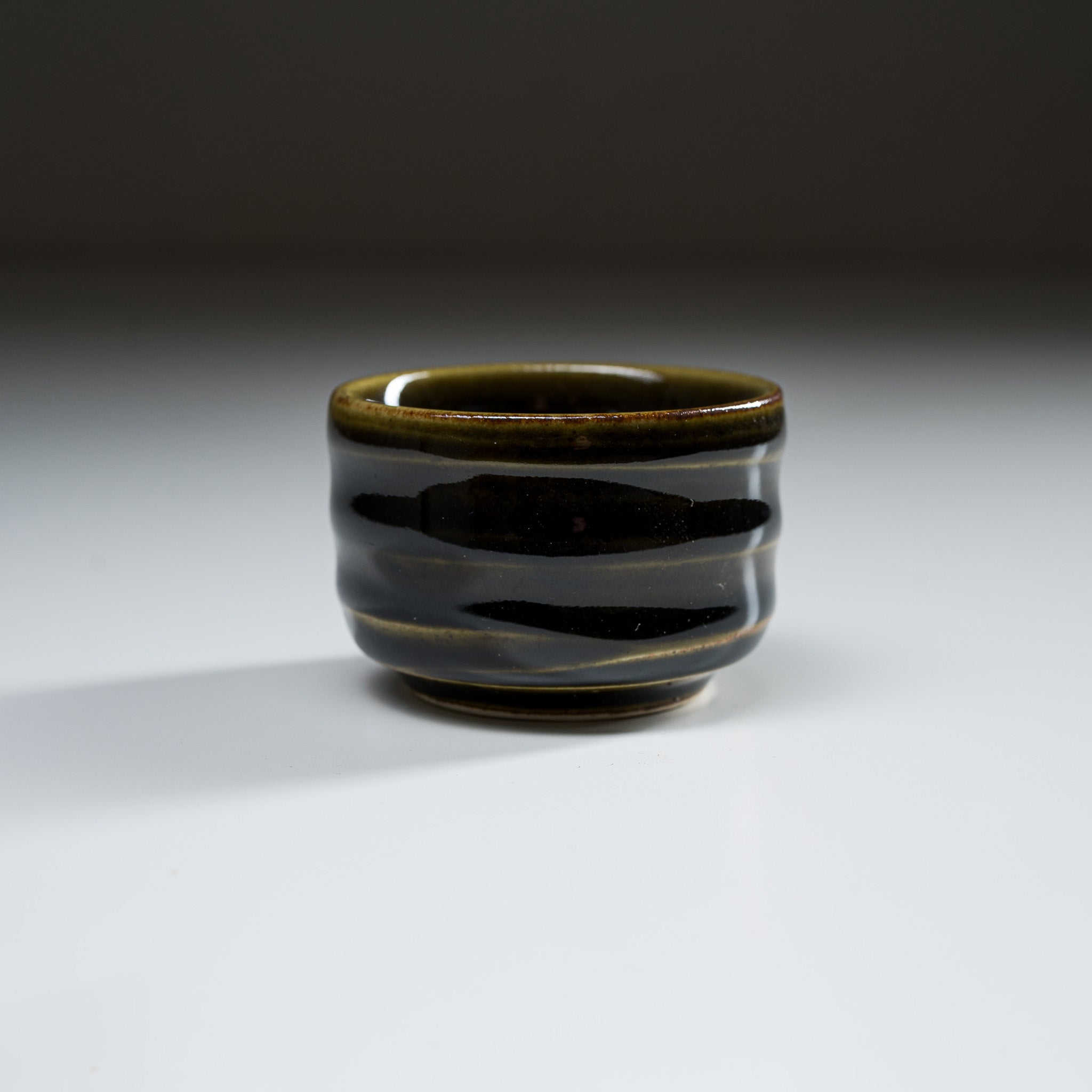 Handcrafted Mino Ware Pottery Sake Cup & Matcha Tea Cup - Authentic Japanese Ceramic Drinking Vessel for Sake, Tea, and Hot Beverages - Perfect for Traditional Japanese Tea Ceremonies, Sake Tasting, and Gift Giving