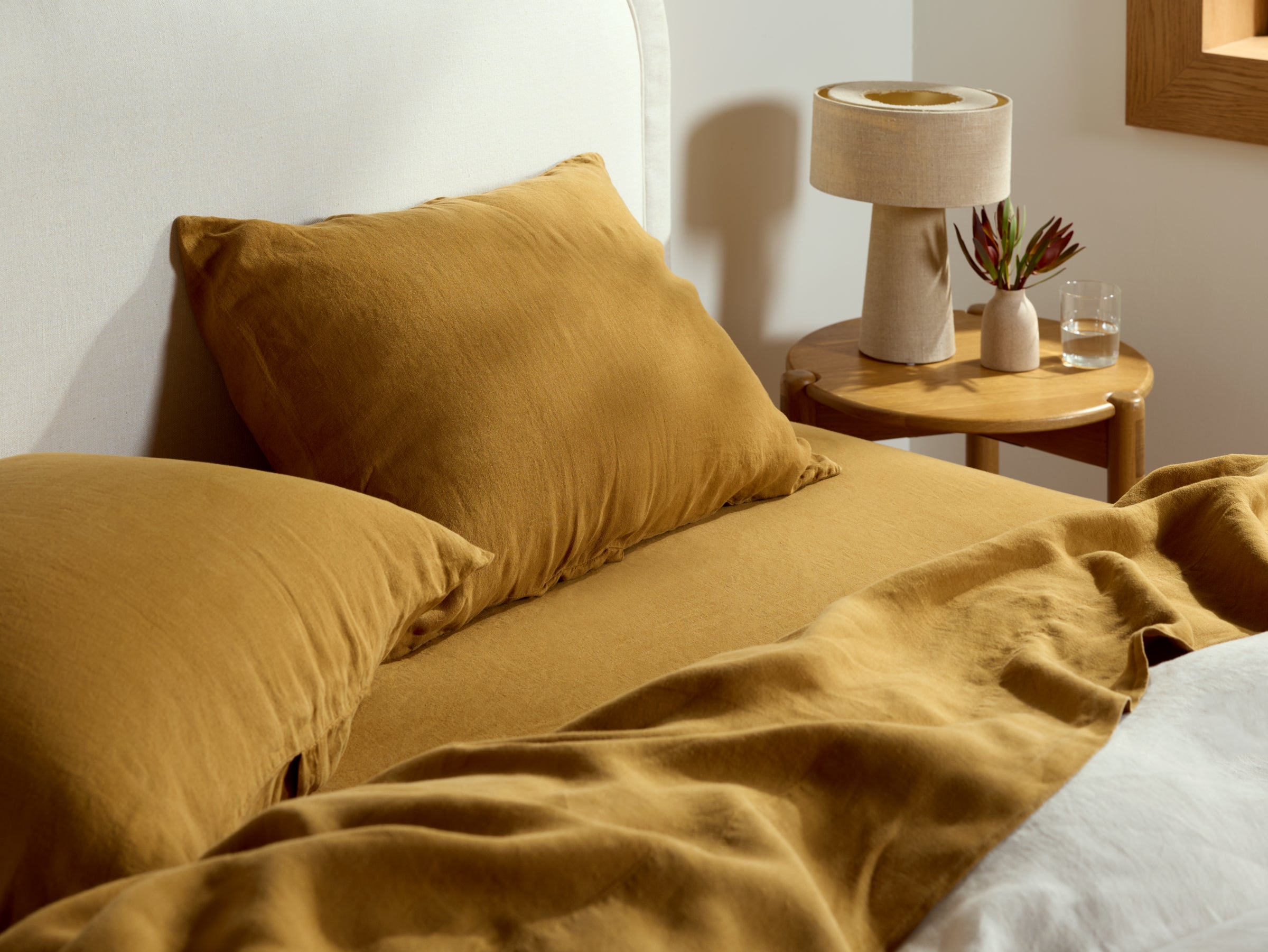 Premium 100% Linen Top Sheet in Honey - Breathable & Soft Bedding for All Seasons - Perfect for Master Bedroom, Guest Room & Vacation Homes